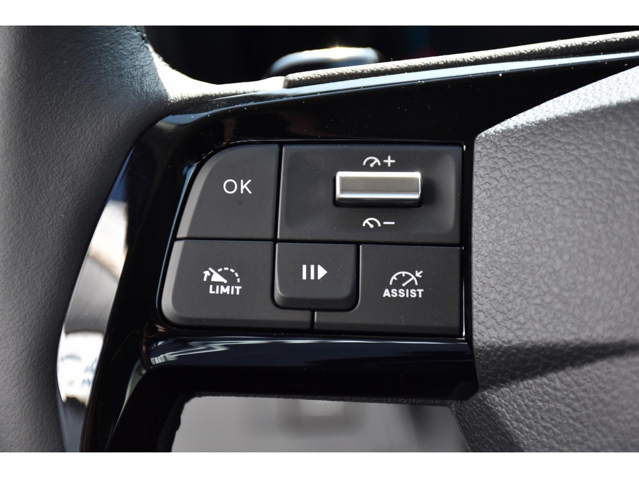 Citroën Berlingo 1.5 BlueHDI 130 EAT8 5 Pl. REGUL SMARTPHONE LED NEUF (2026) - Photo 17