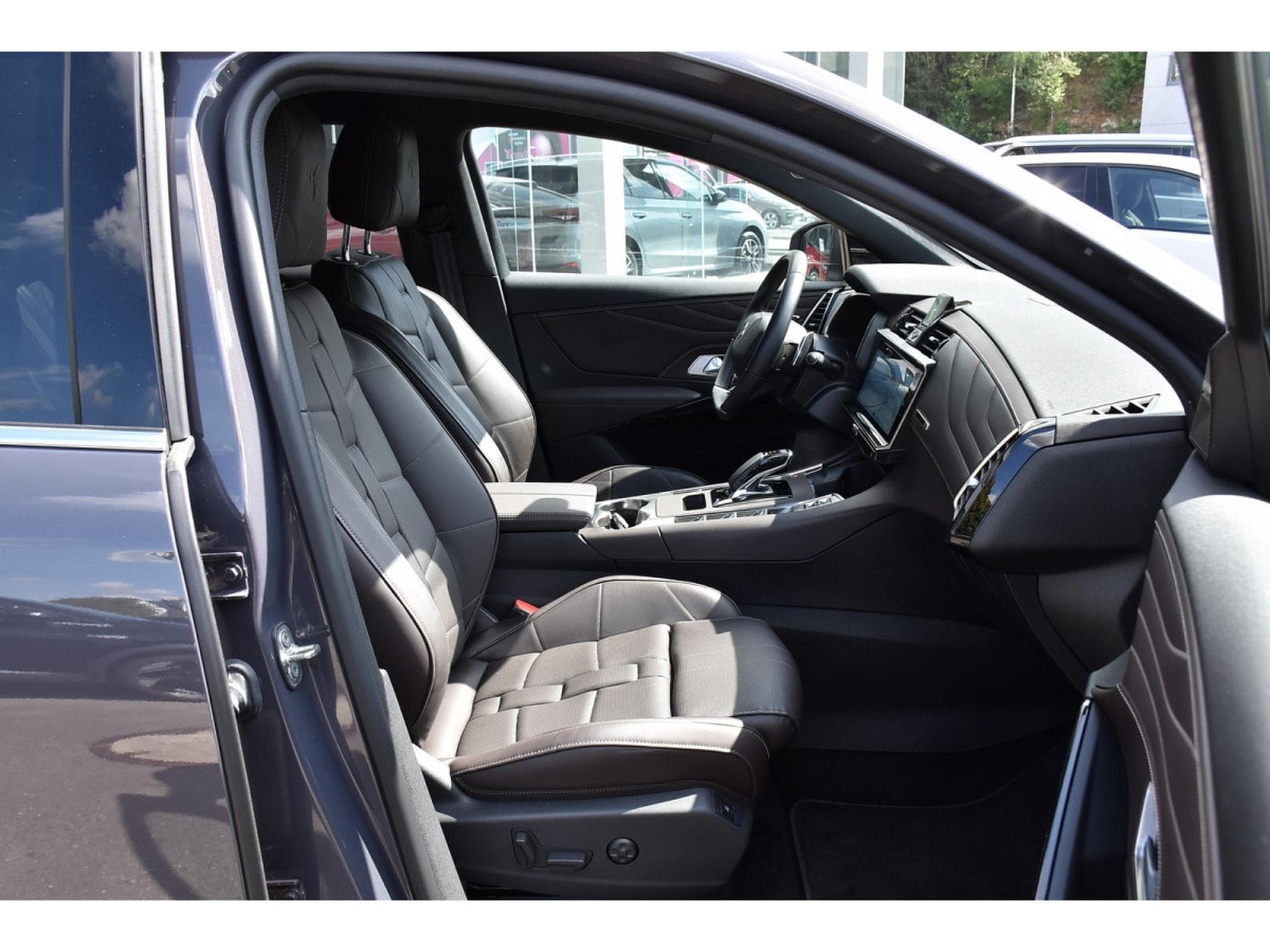 DS Automobiles DS7 1.6 Hybrid PHEV 300 AWD Antoine de Saint Exupéry MEMO CAM360 (2024) - Photo 7