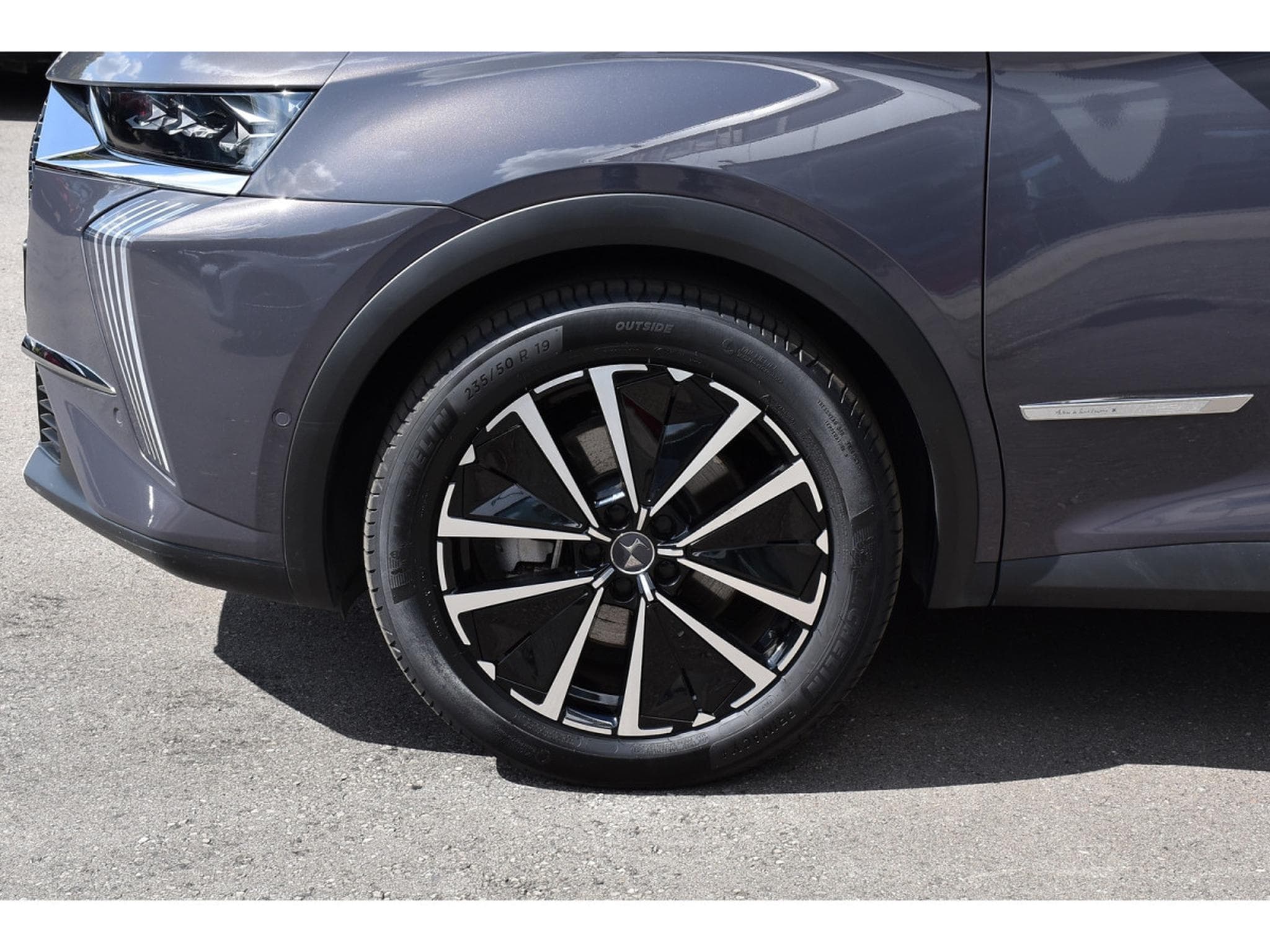 DS Automobiles DS7 1.6 Hybrid PHEV 300 AWD Antoine de Saint Exupéry MEMO CAM360 (2024) - Photo 5