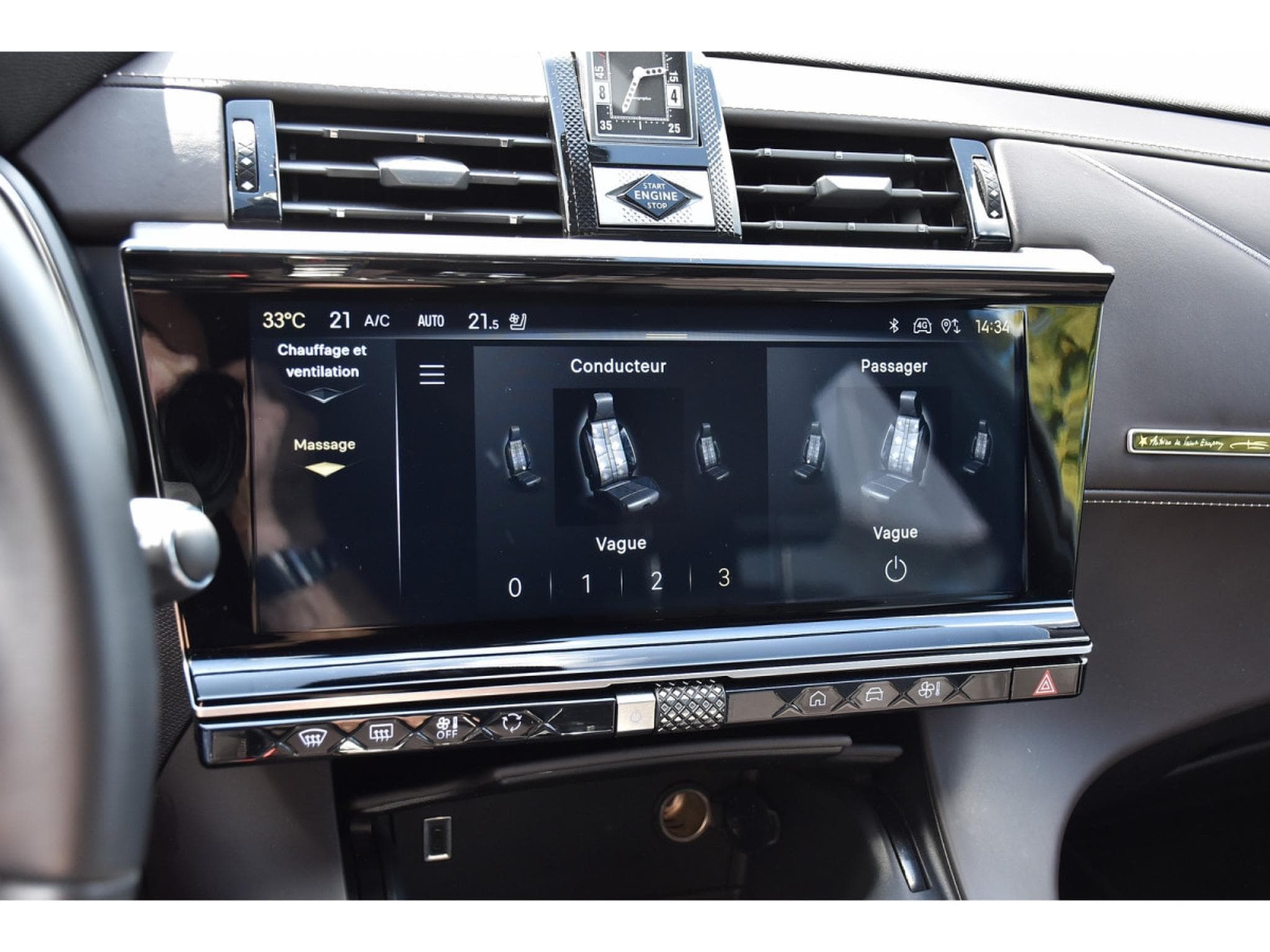 DS Automobiles DS7 1.6 Hybrid PHEV 300 AWD Antoine de Saint Exupéry MEMO CAM360 (2024) - Photo 12