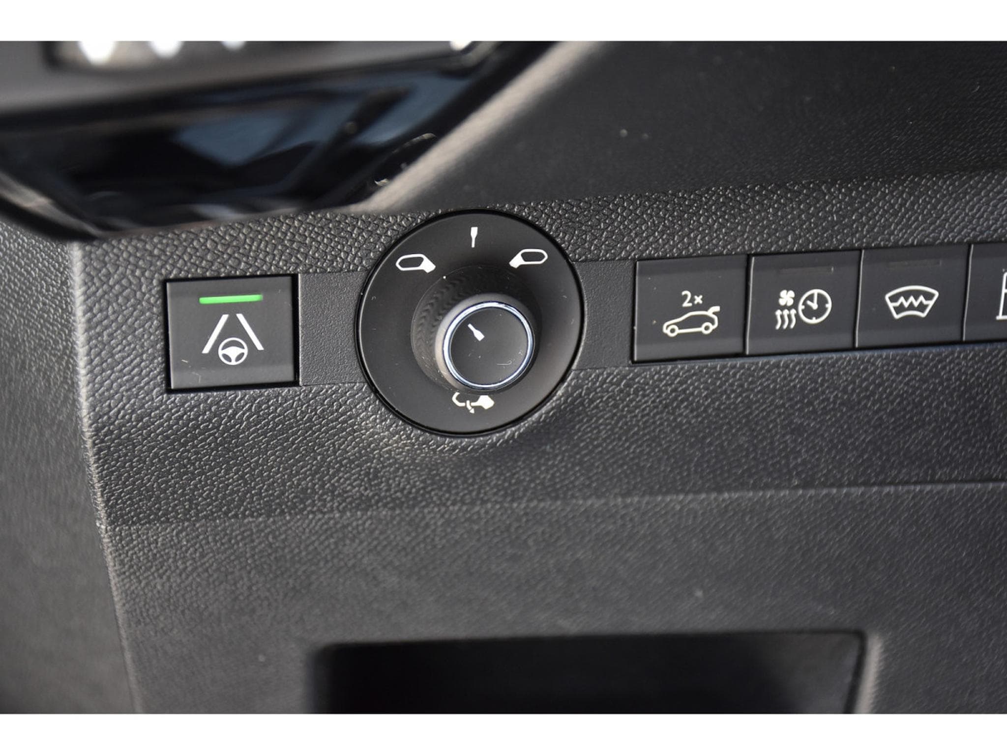 DS Automobiles DS7 1.6 Hybrid PHEV 300 AWD Antoine de Saint Exupéry MEMO CAM360 (2024) - Photo 20