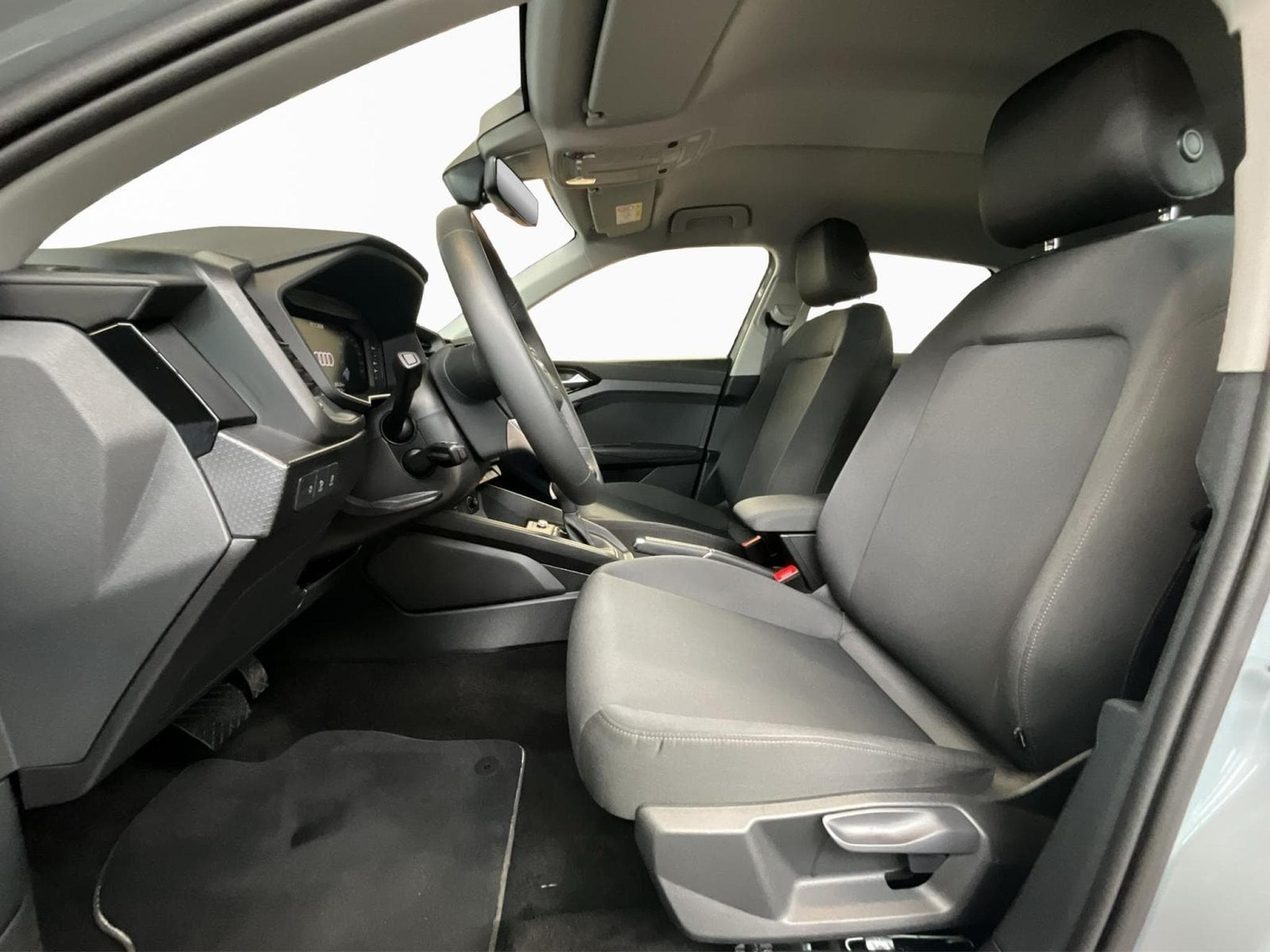 Audi A1 SB+Advanced+25TFSI+S-Tronic+AHK+P.Business (2025) - Foto 9