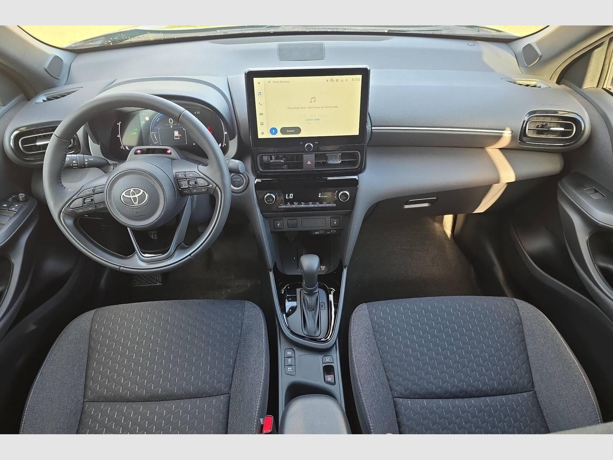 Toyota Yaris Cross 130h 2WD Design (2026) - Photo 12