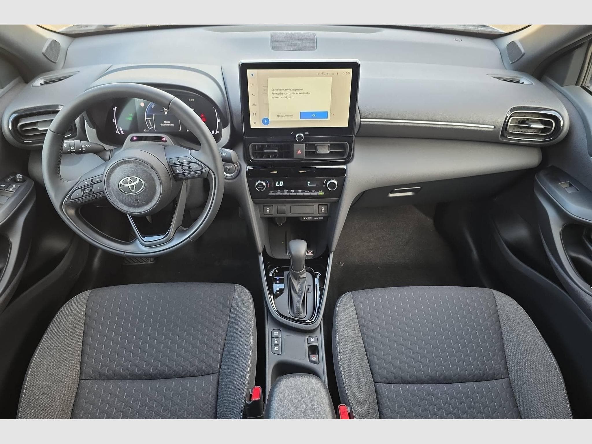 Toyota Yaris Cross 130h 2WD Design (2026) - Foto 12