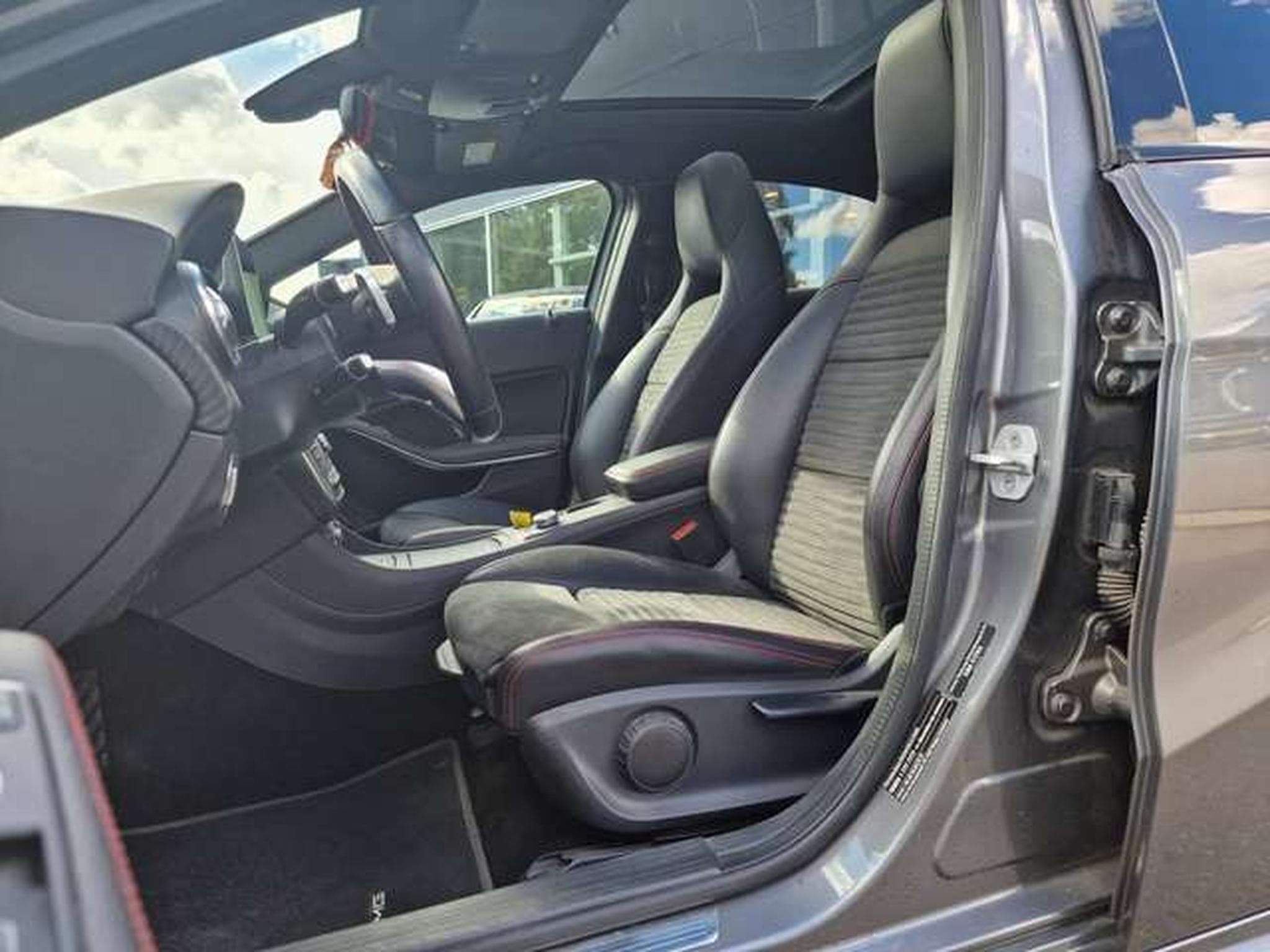Mercedes A 200 AMG-Line (2017) - Photo 7
