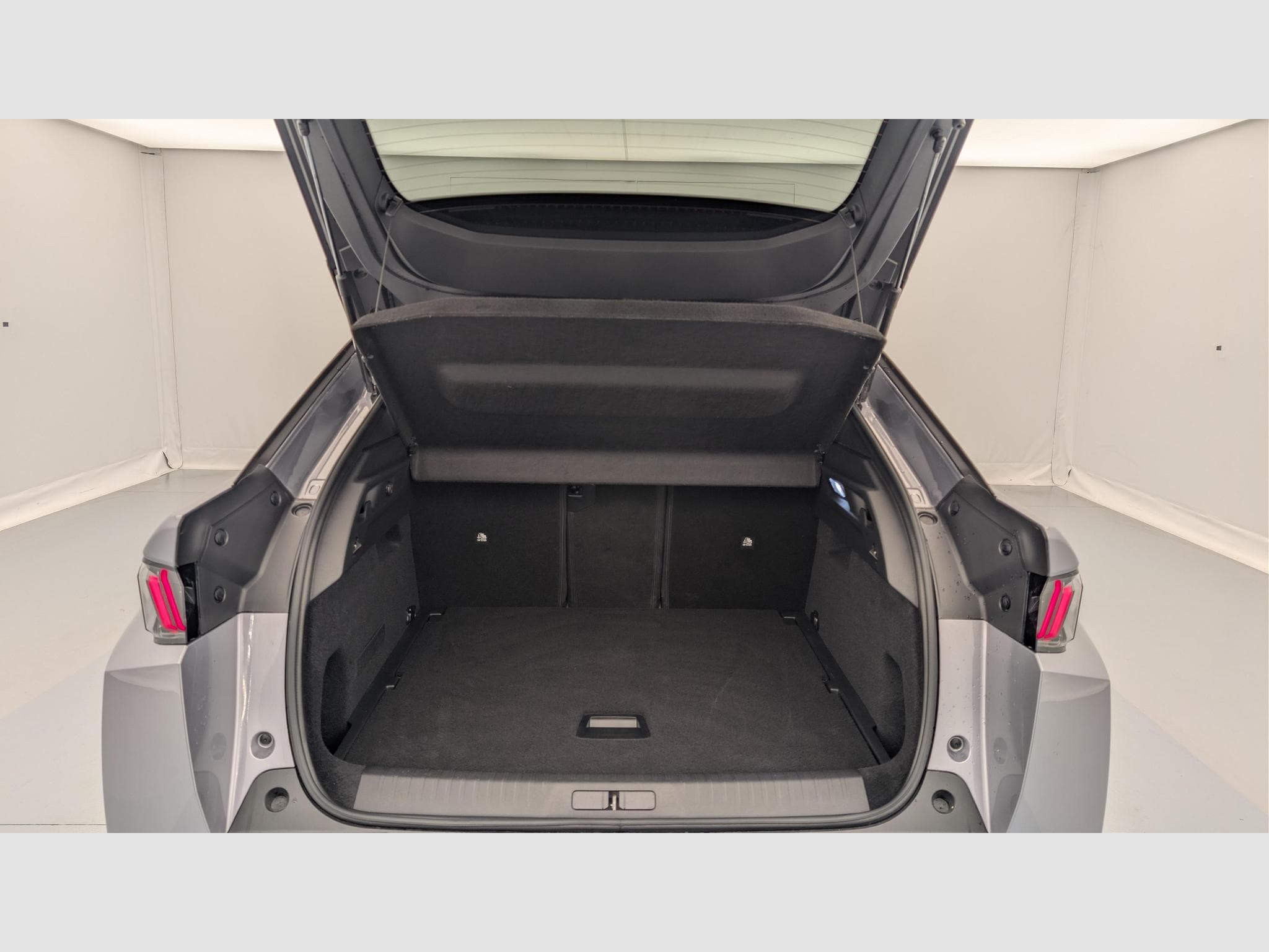 Peugeot 3008 Hybrid 145 e-DCS6 Allure (2025) - Foto 11