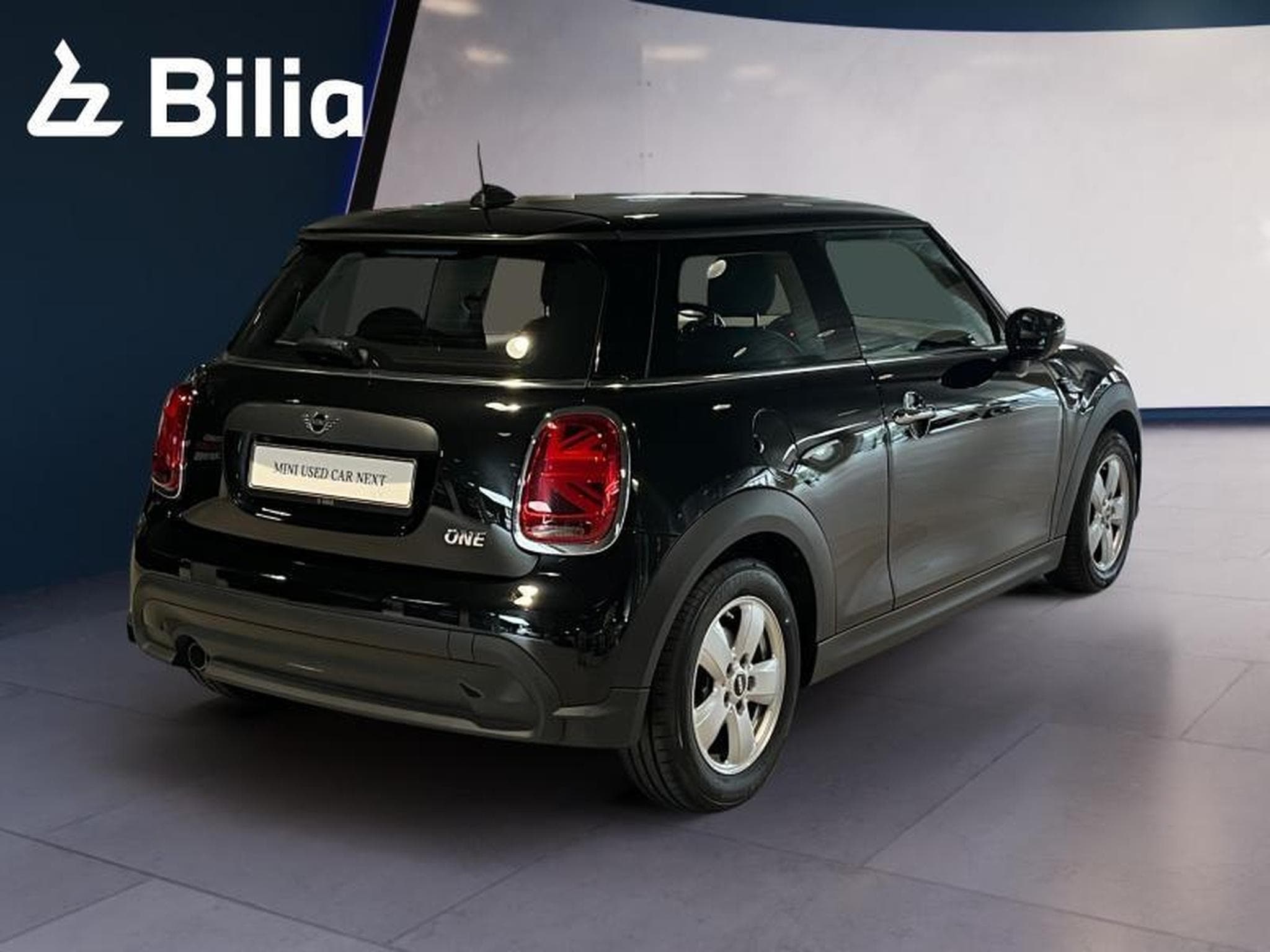 MINI Cooper Mini One (2022) - Photo 14