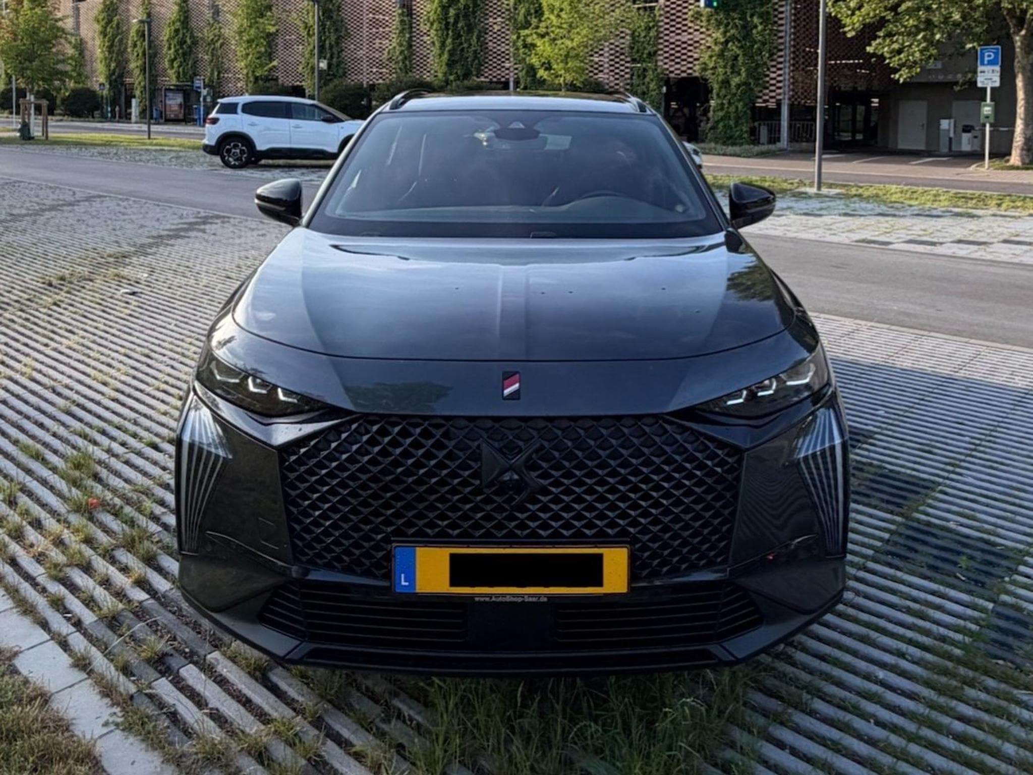 DS Automobiles DS7 Crossback (2024) - Photo 2
