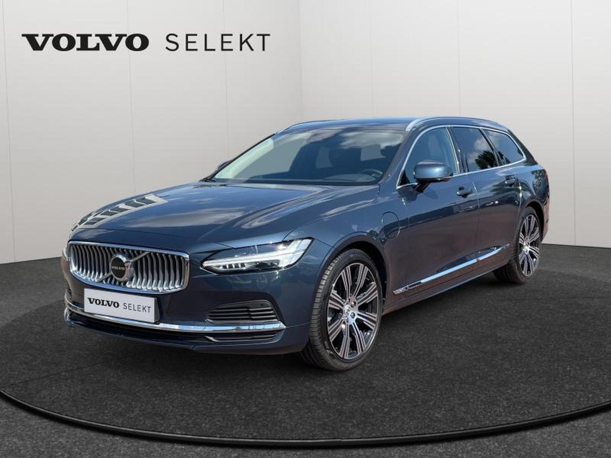 Volvo V90 T6 AWD Core / Hybride (2024) - Photo 1