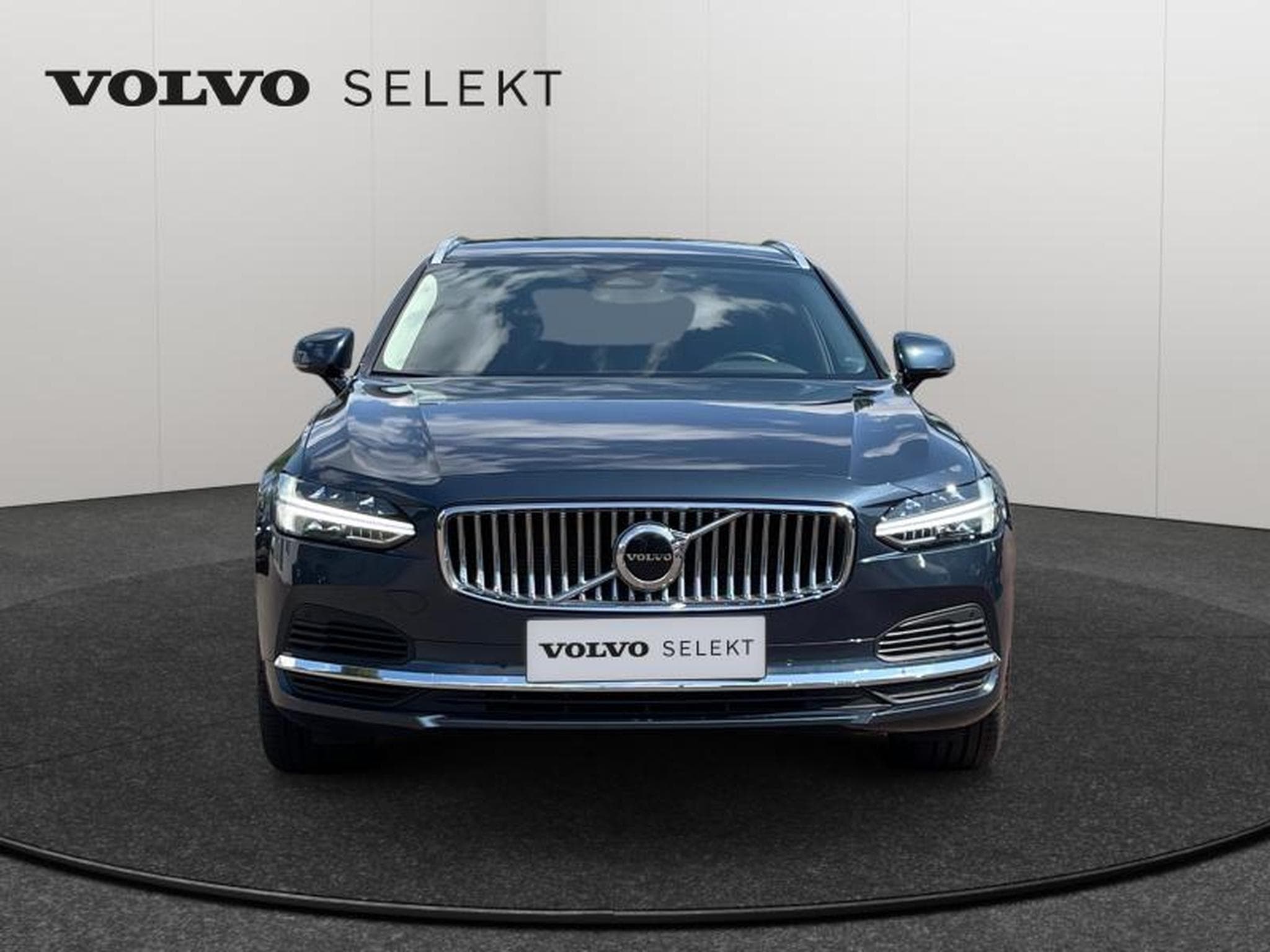 Volvo V90 T6 AWD Core / Hybride (2024) - Photo 15