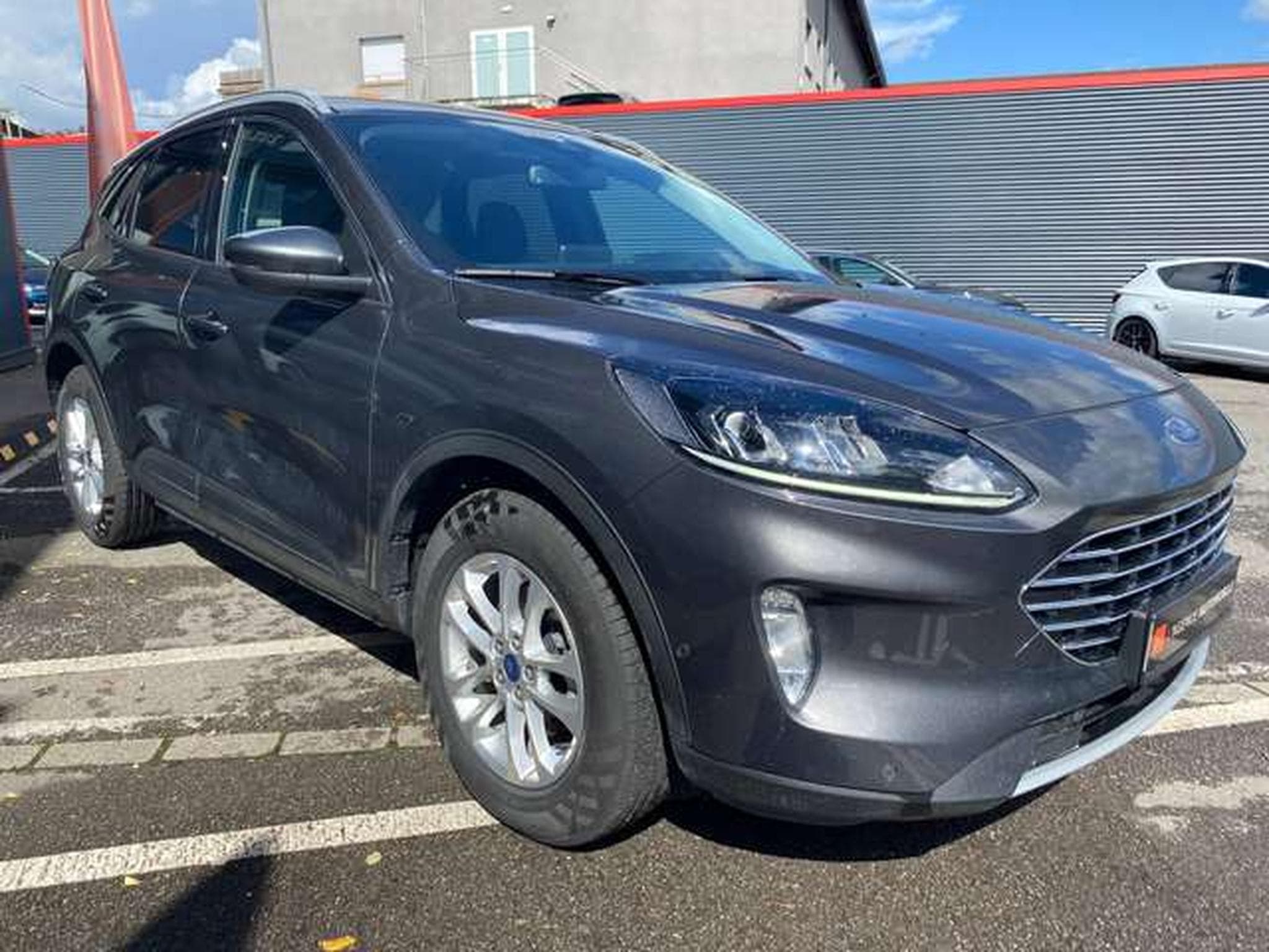 Ford Kuga Kuga 2.5 Duratec FHEV TITANIUM (2023) - Photo 4
