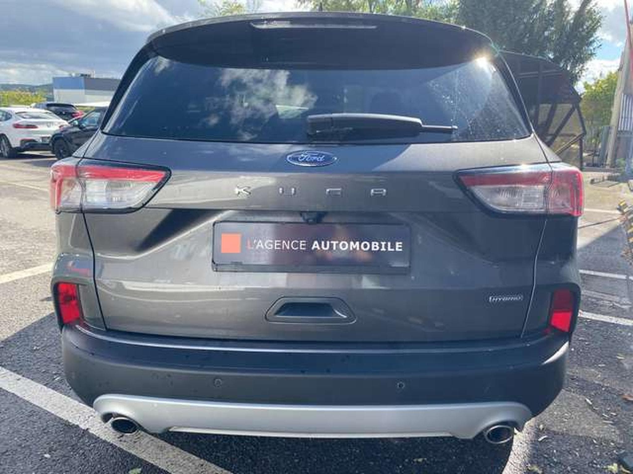 Ford Kuga Kuga 2.5 Duratec FHEV TITANIUM (2023) - Photo 6