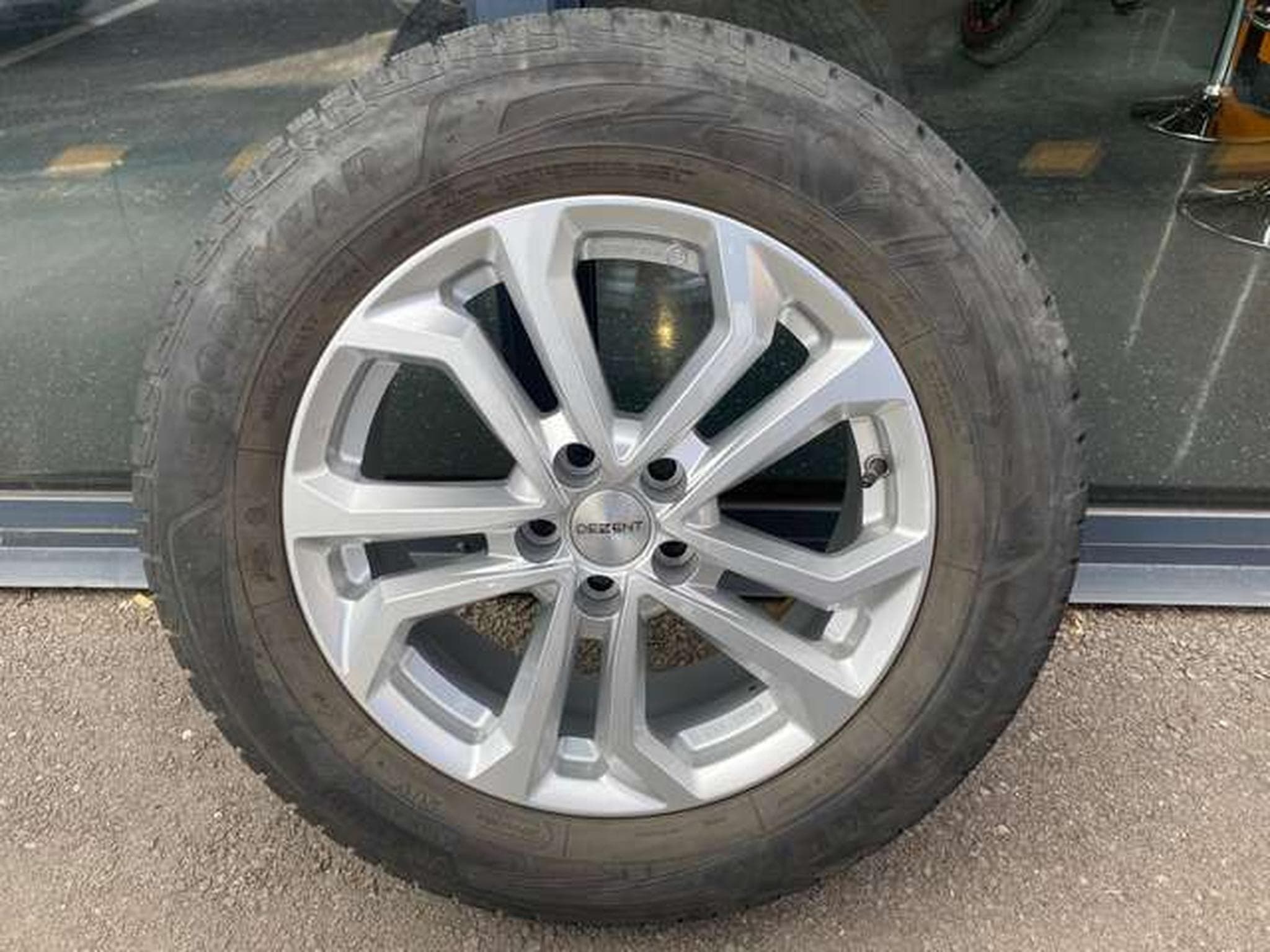 Ford Kuga Kuga 2.5 Duratec FHEV TITANIUM (2023) - Photo 19