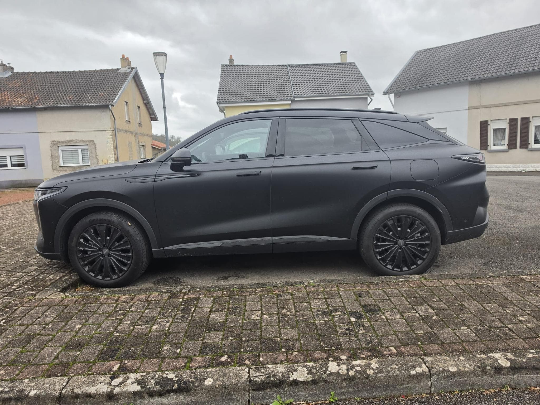 Omoda 9 9 SHS PHEV PREMIUM AWD Matt Anthracite (2026) - Photo 2