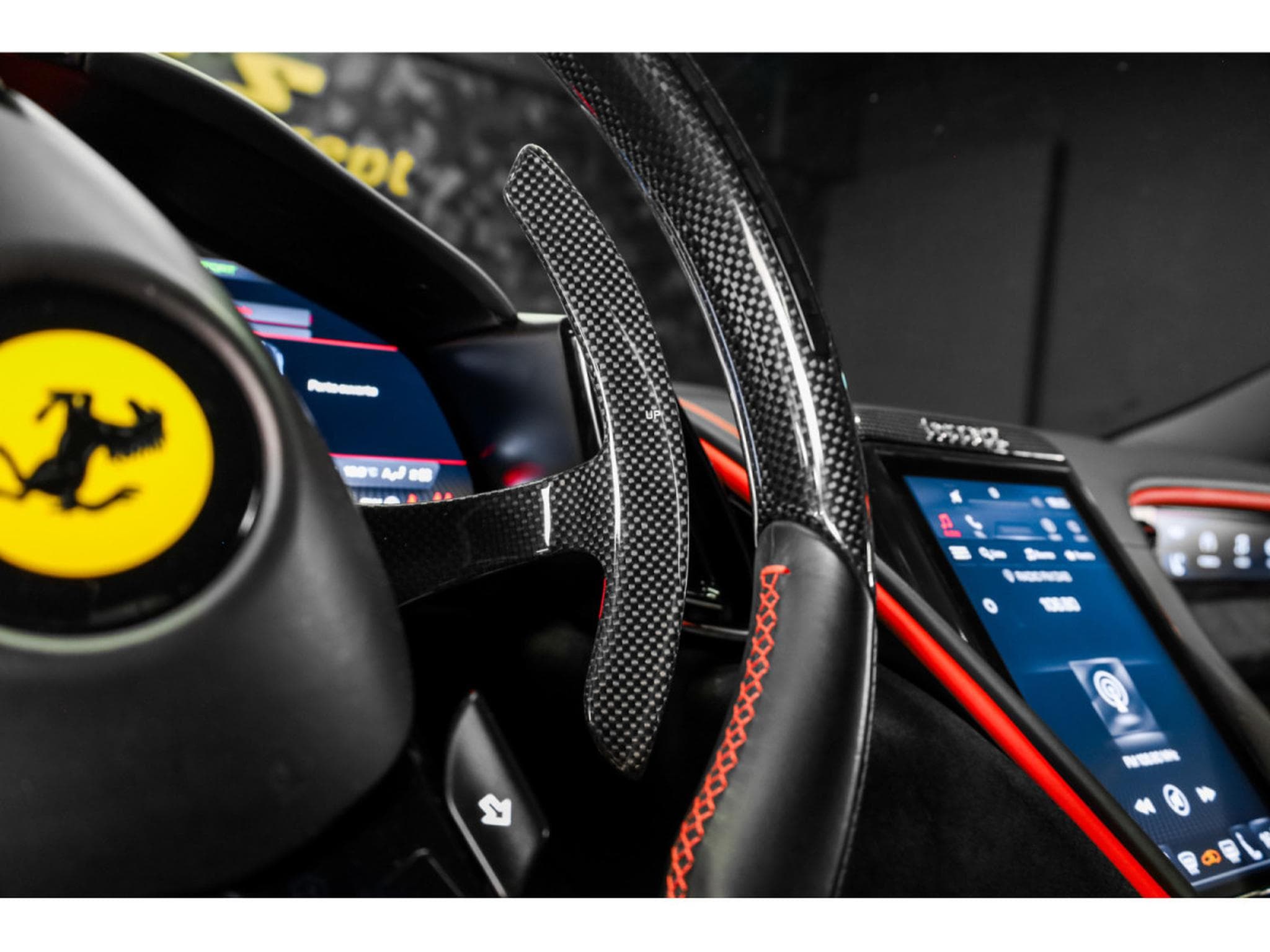 Ferrari Roma V8 - ROSSO CORSA (2022) - Photo 25