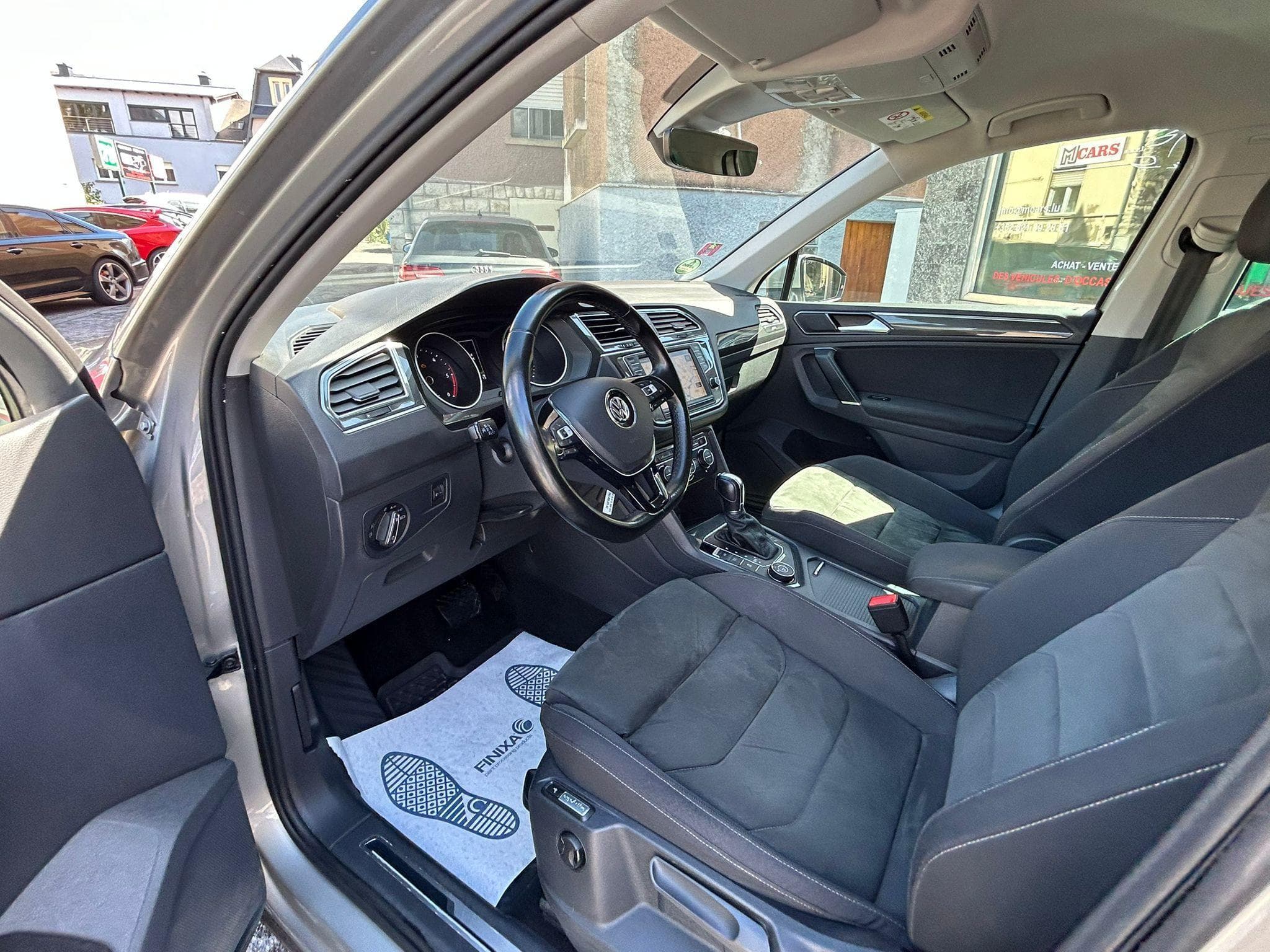 VW Tiguan 2.0 TDI 150CV DSG 4 MOTION (2016) - Foto 8