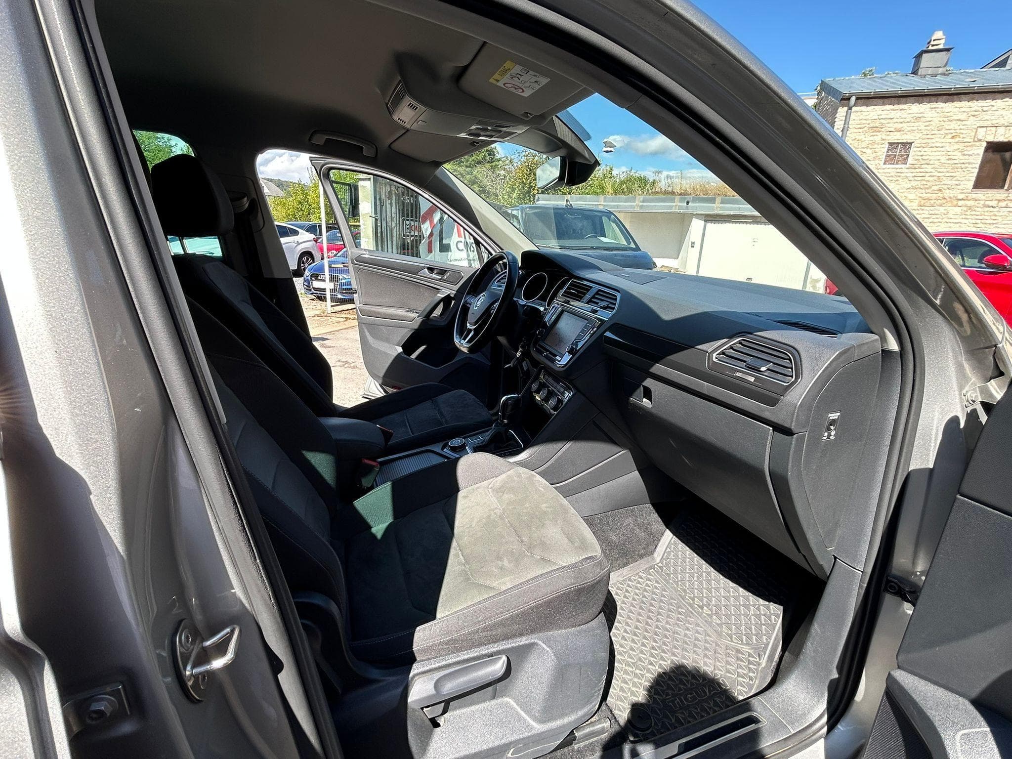 VW Tiguan 2.0 TDI 150CV DSG 4 MOTION (2016) - Foto 13