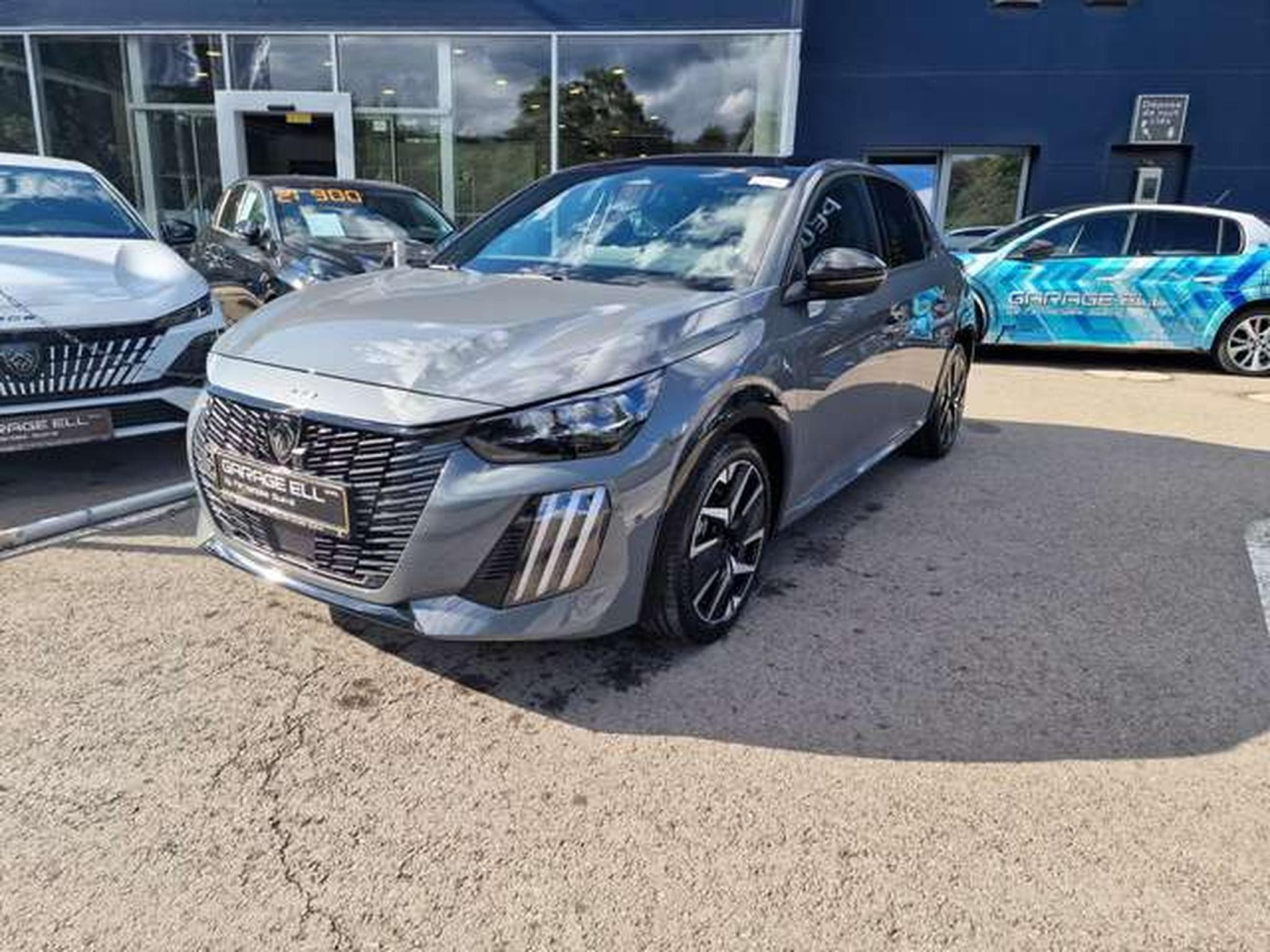 Peugeot 208 Hybrid 145 GT (2026) - Photo 14