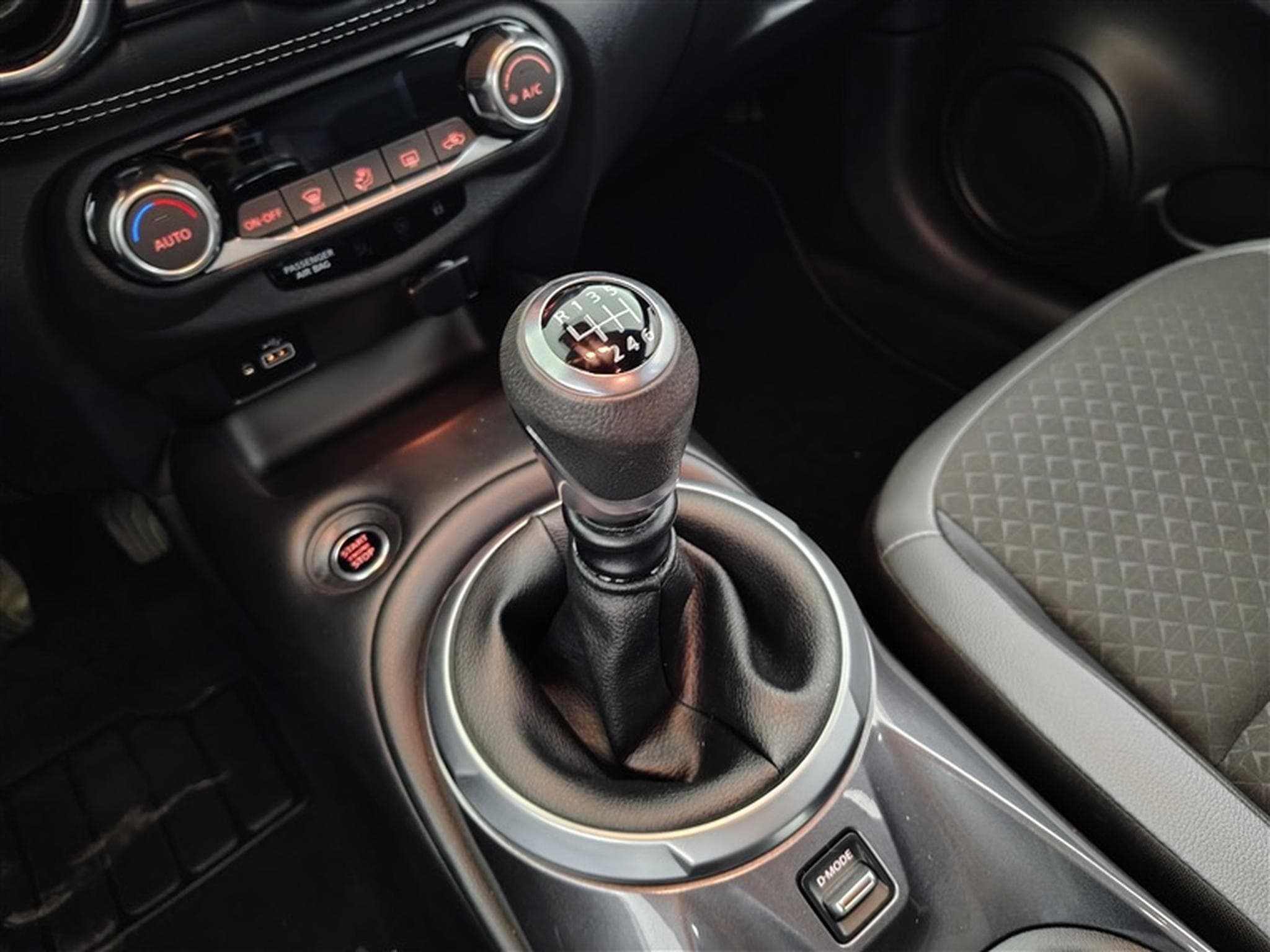 Nissan Juke 1.0 DIG-T 115cv DCT N-Design CARPLAY / FULL LED / CAMERA (2023) - Photo 12