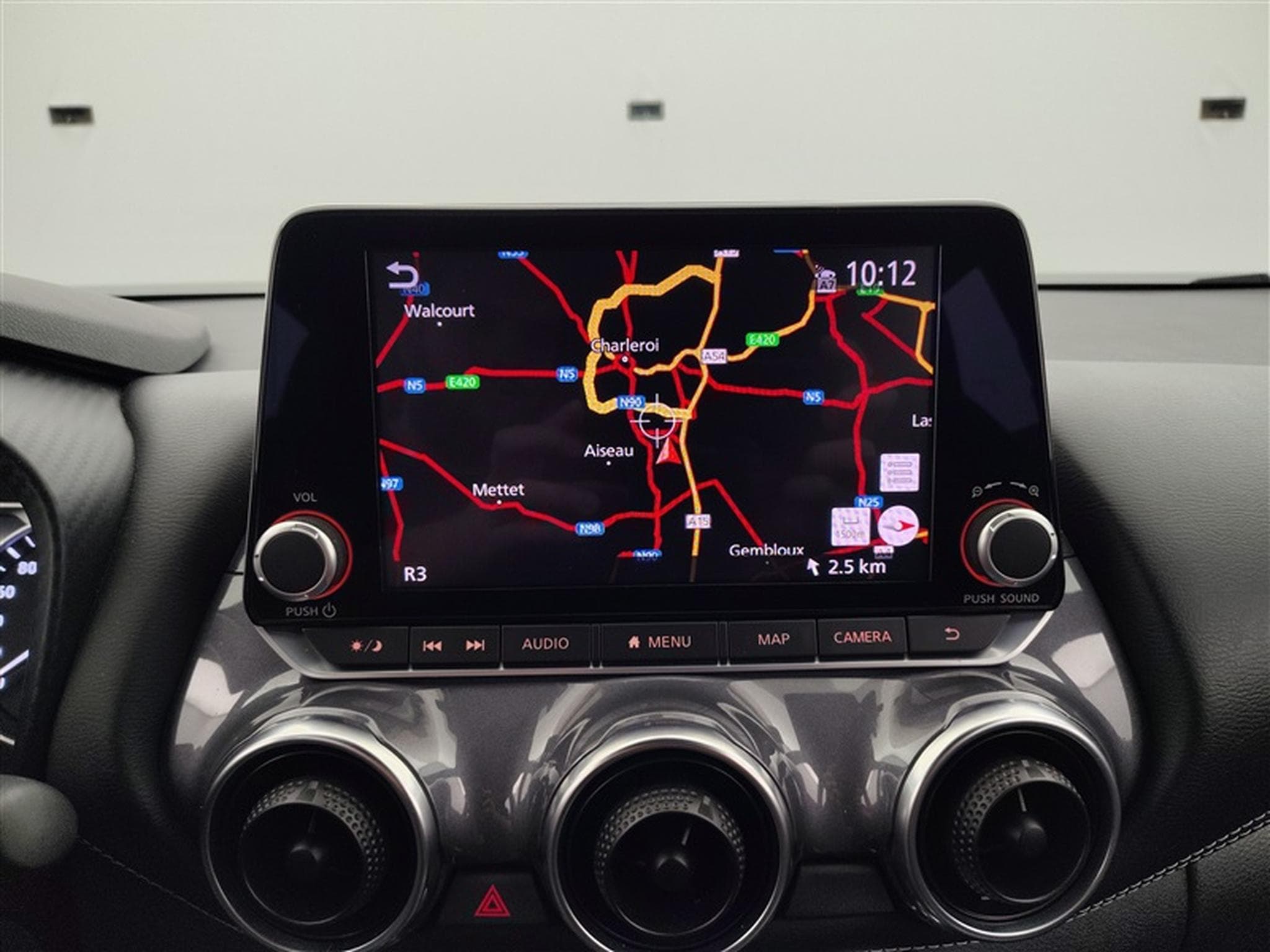 Nissan Juke 1.0 DIG-T 115cv DCT N-Design CARPLAY / FULL LED / CAMERA (2023) - Photo 11