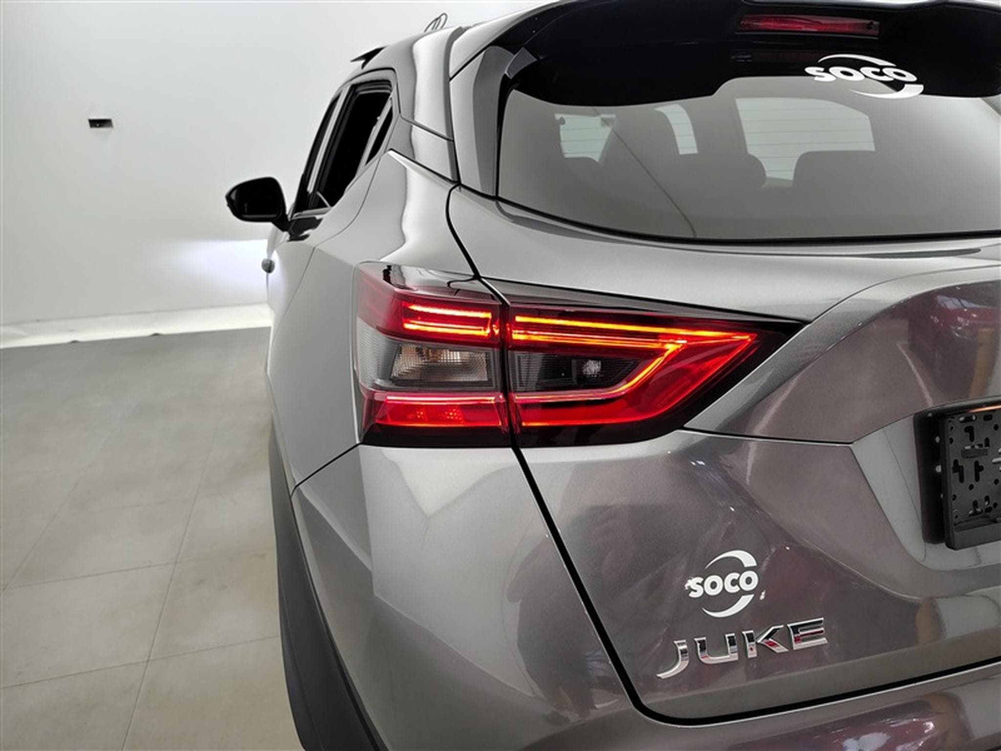 Nissan Juke 1.0 DIG-T 115cv DCT N-Design CARPLAY / FULL LED / CAMERA (2023) - Photo 16