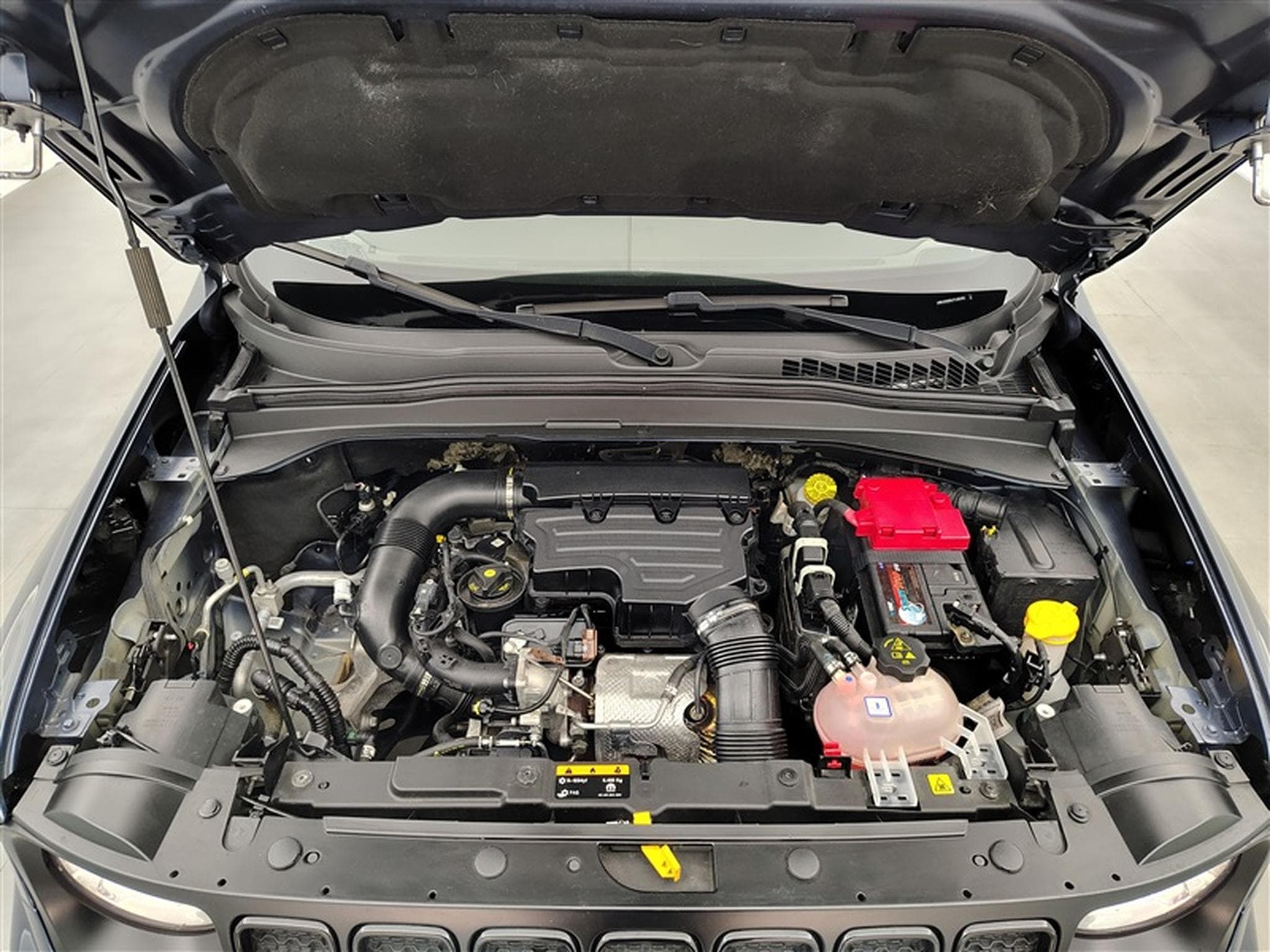 Jeep Renegade Renegade E- Hybrid Longitude 1.5 T4 130 CVDDCT (2020) - Photo 20