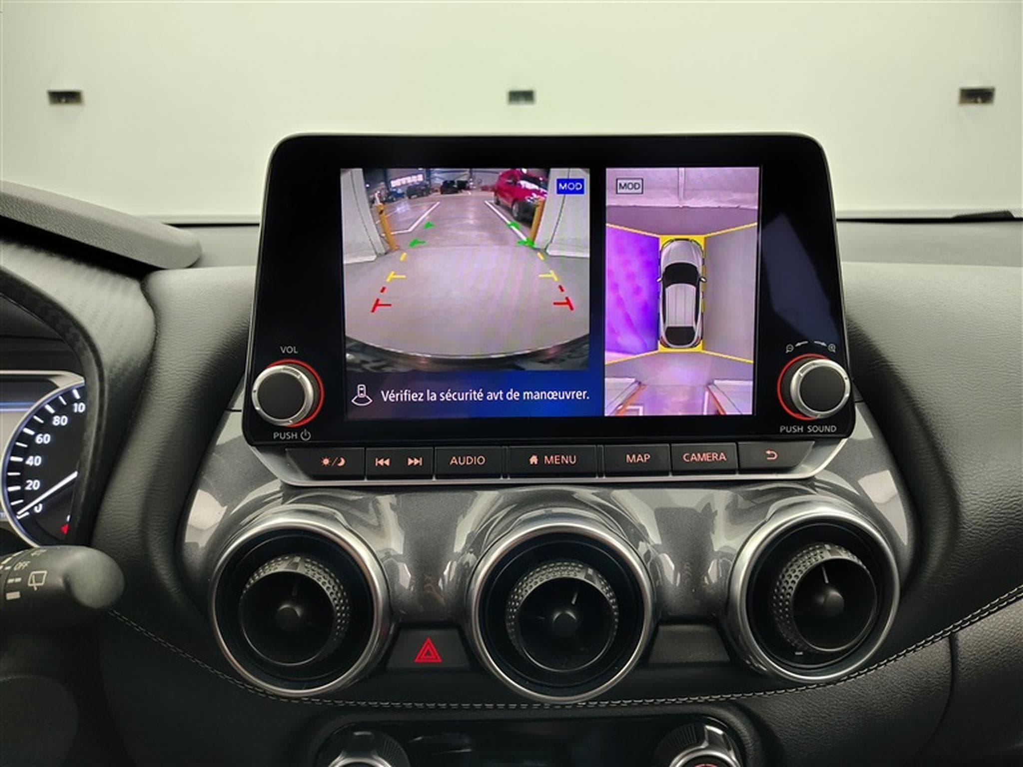 Nissan Juke 1.0 DIG-T 115cv DCT N-Design CARPLAY / FULL LED / CAMERA (2023) - Photo 18