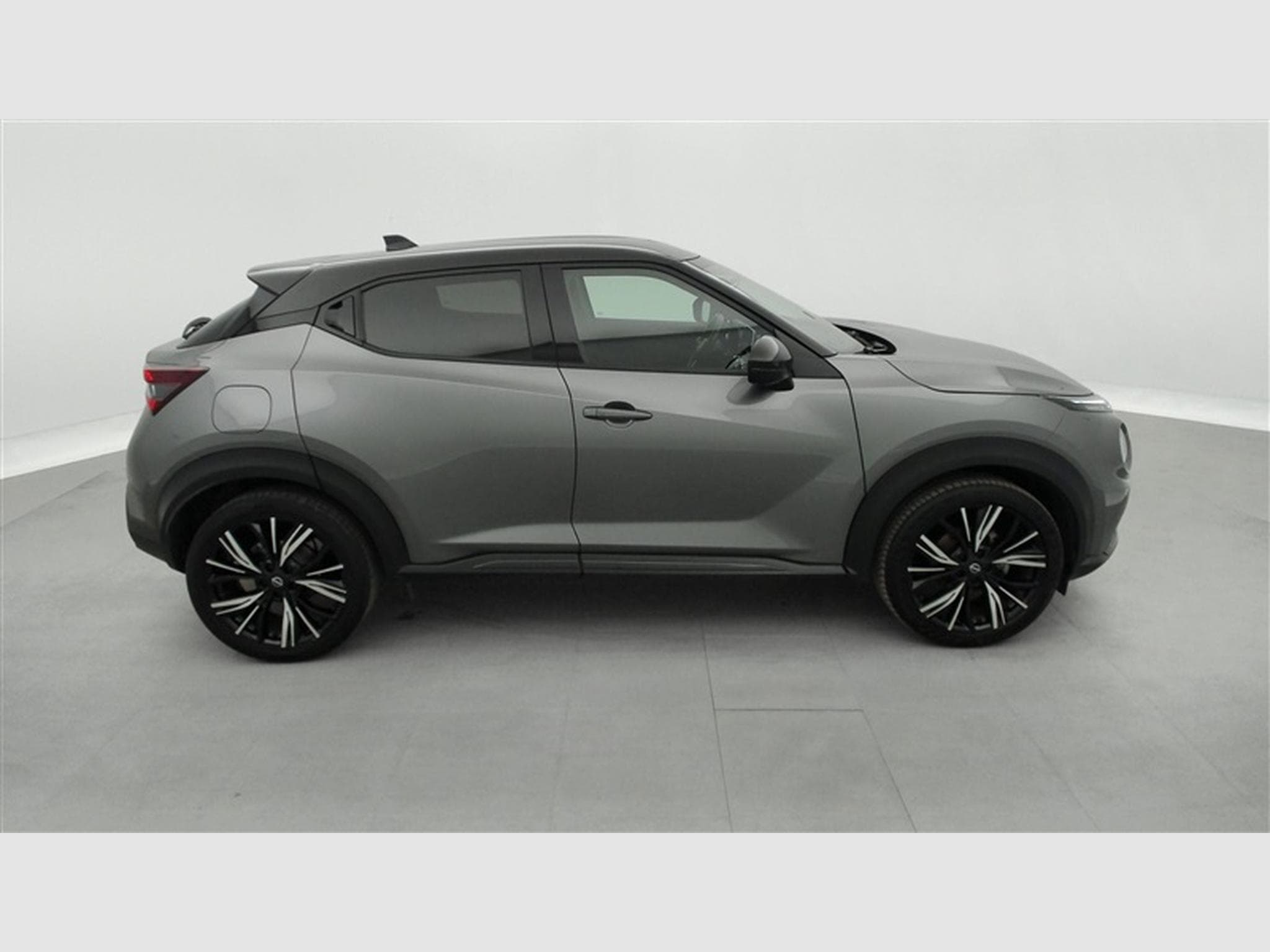 Nissan Juke 1.0 DIG-T 115cv DCT N-Design CARPLAY / FULL LED / CAMERA (2023) - Photo 24
