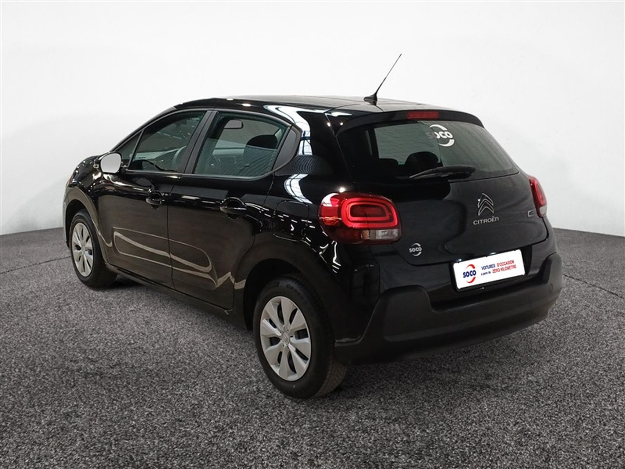 Citroen C3 1.2i PureTech Feel NAVI / CARPLAY (2021) - Photo 2