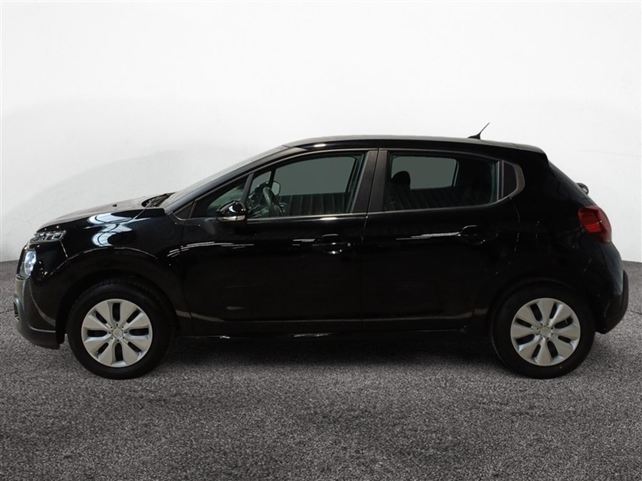 Citroen C3 1.2i PureTech Feel NAVI / CARPLAY (2021) - Photo 3