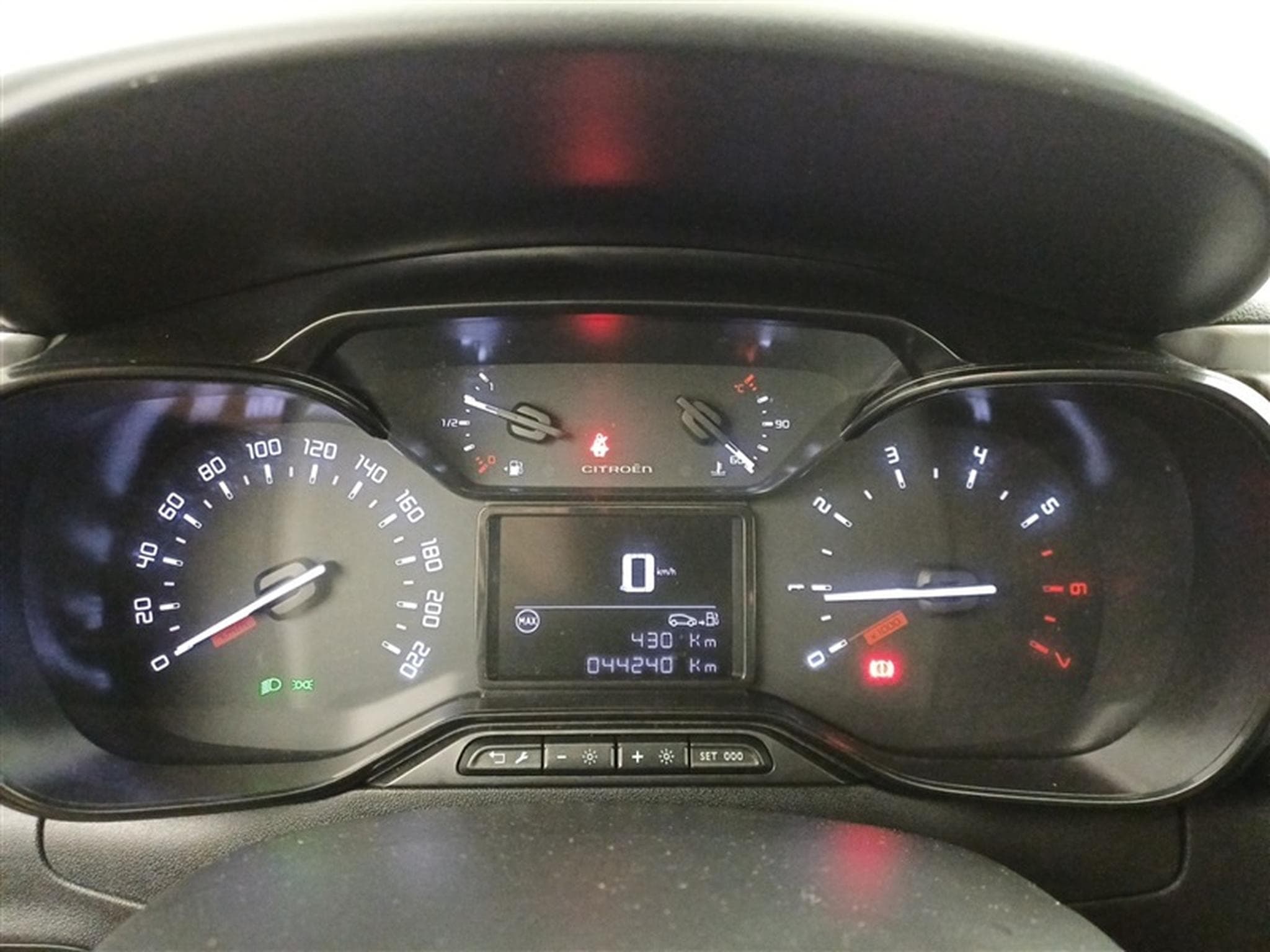 Citroen C3 1.2i PureTech Feel NAVI / CARPLAY (2021) - Photo 10