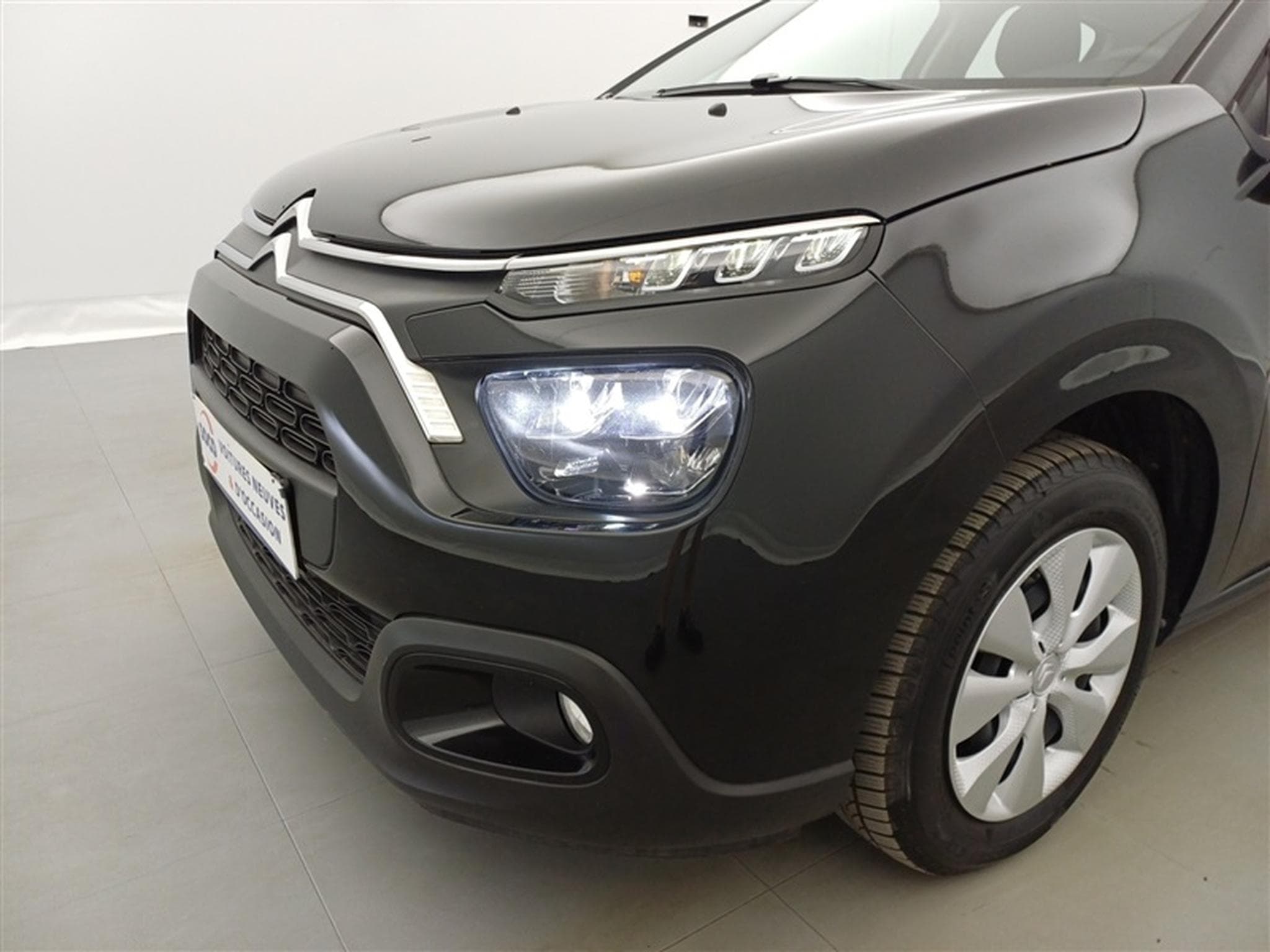 Citroen C3 1.2i PureTech Feel NAVI / CARPLAY (2021) - Photo 16