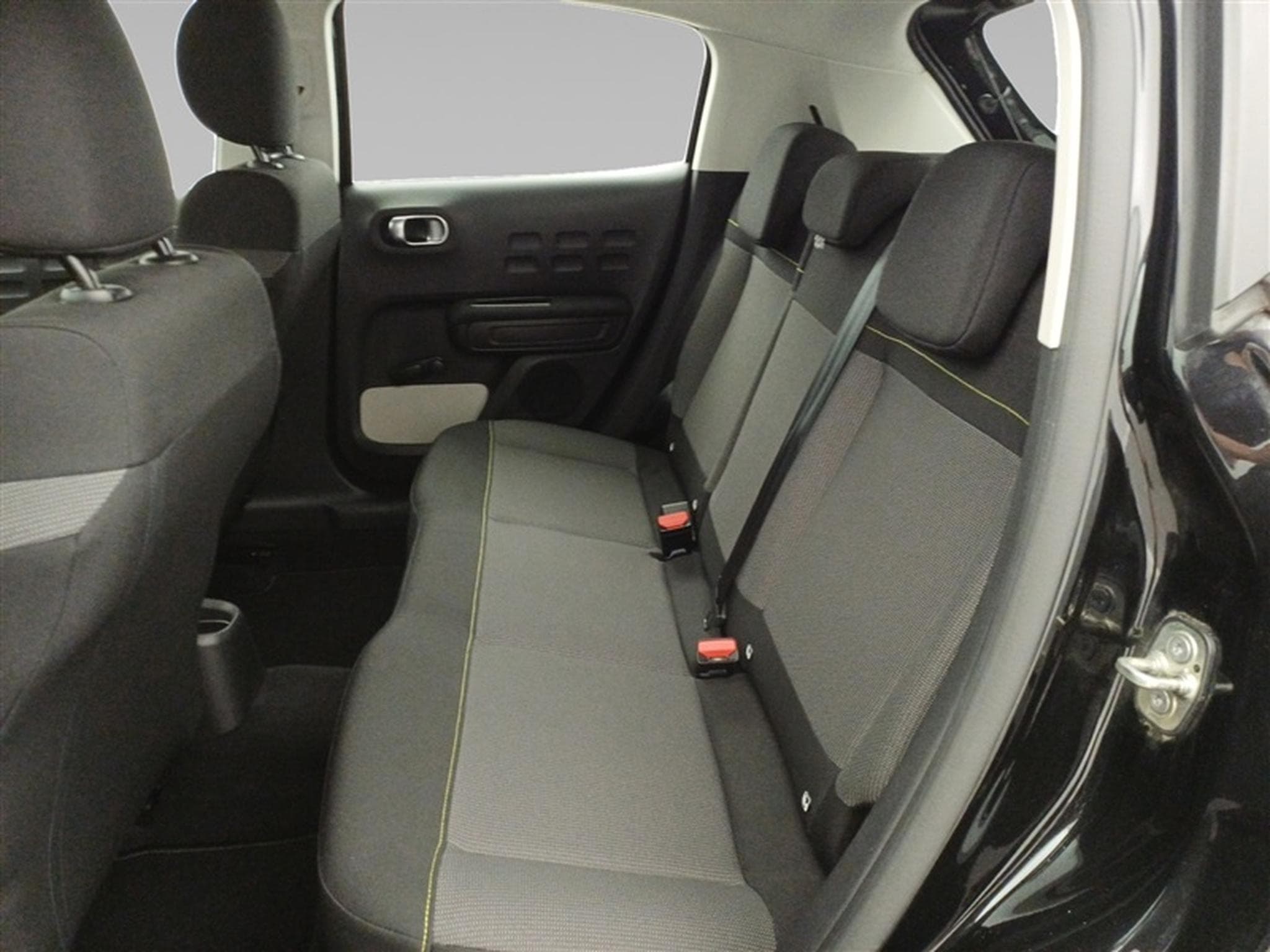 Citroen C3 1.2i PureTech Feel NAVI / CARPLAY (2021) - Photo 14