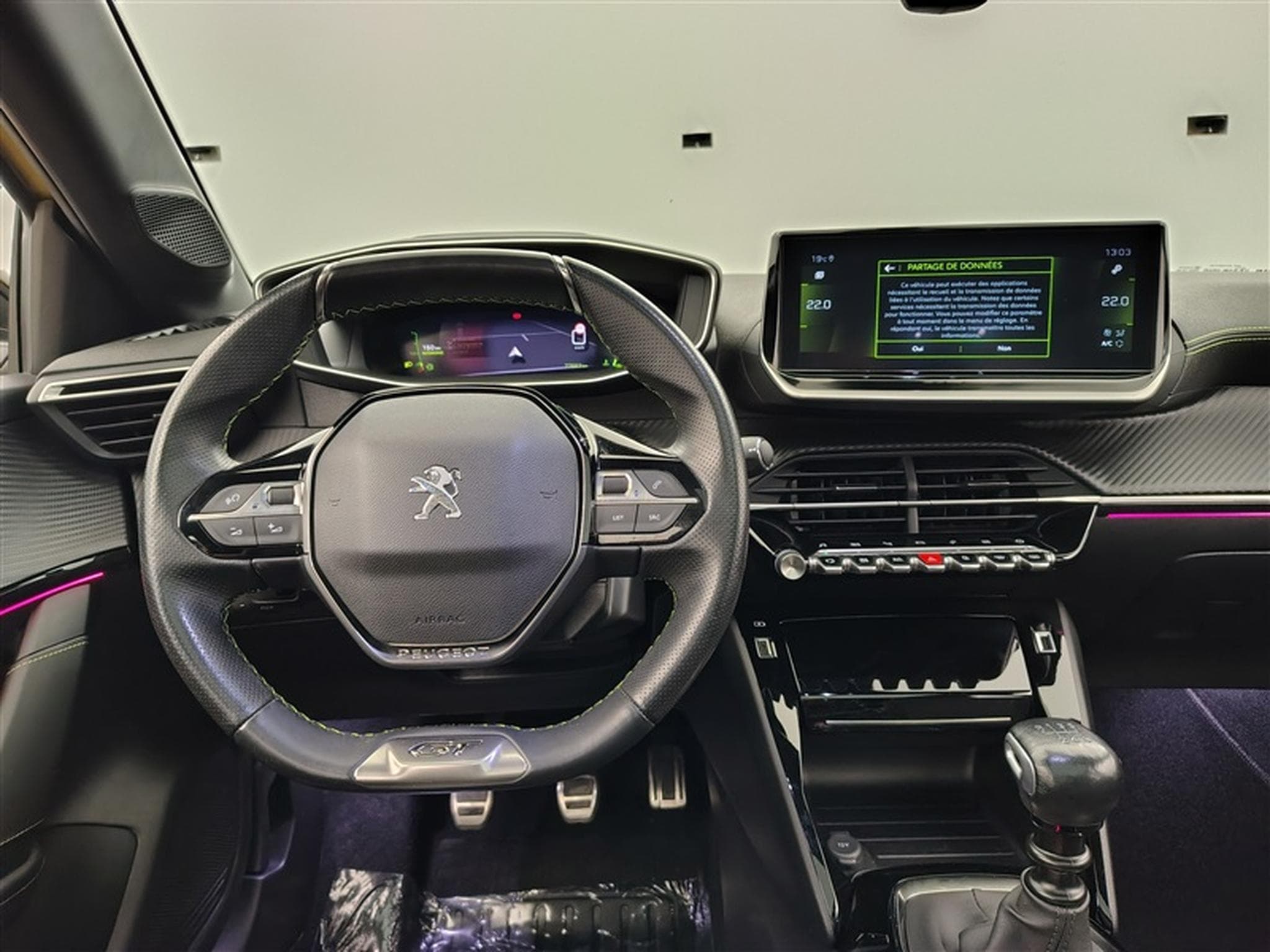 Peugeot 208 1.2i PureTech GT Line (EU6.4) (2023) - Photo 9