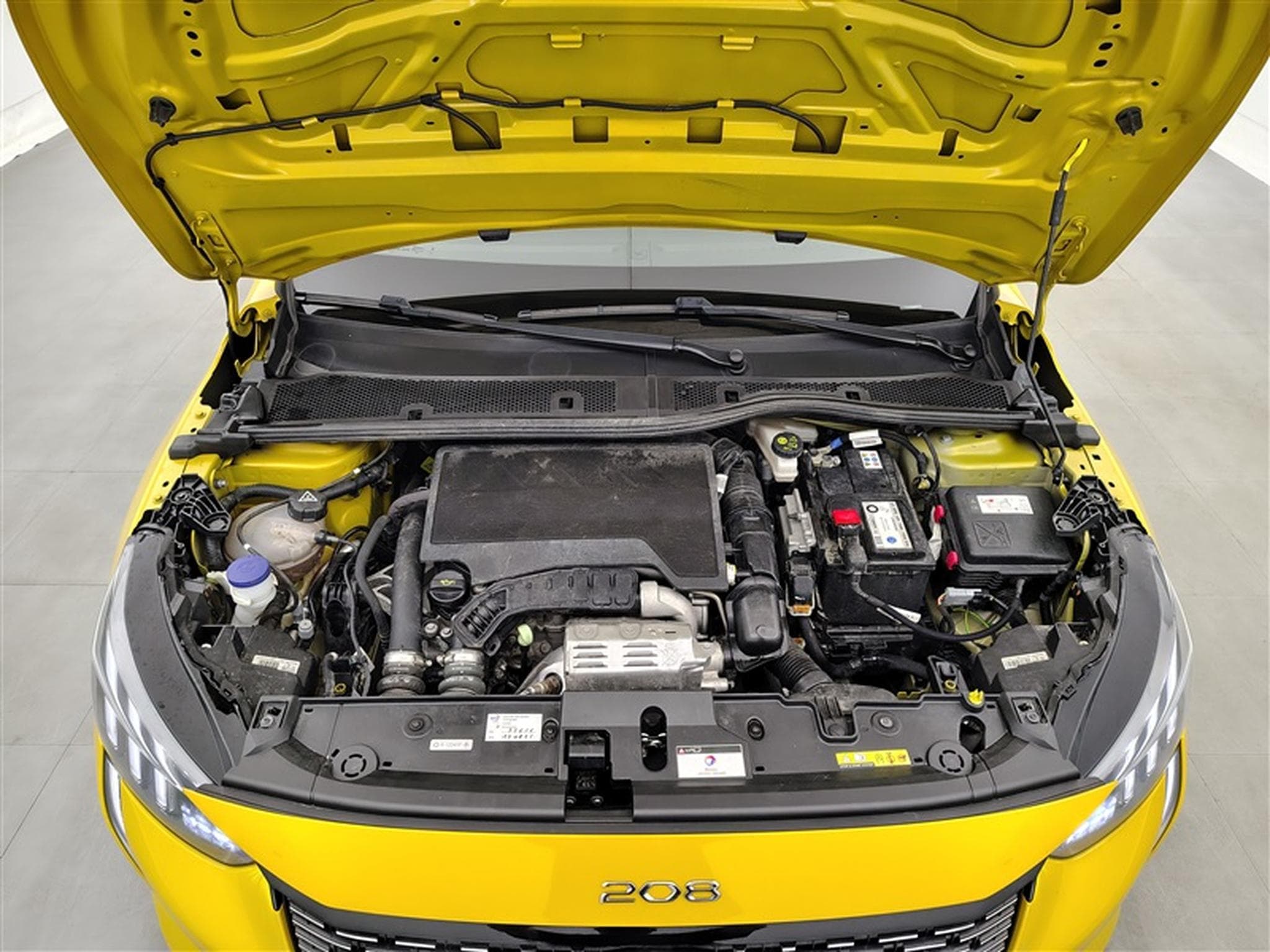 Peugeot 208 1.2i PureTech GT Line (EU6.4) (2023) - Photo 20