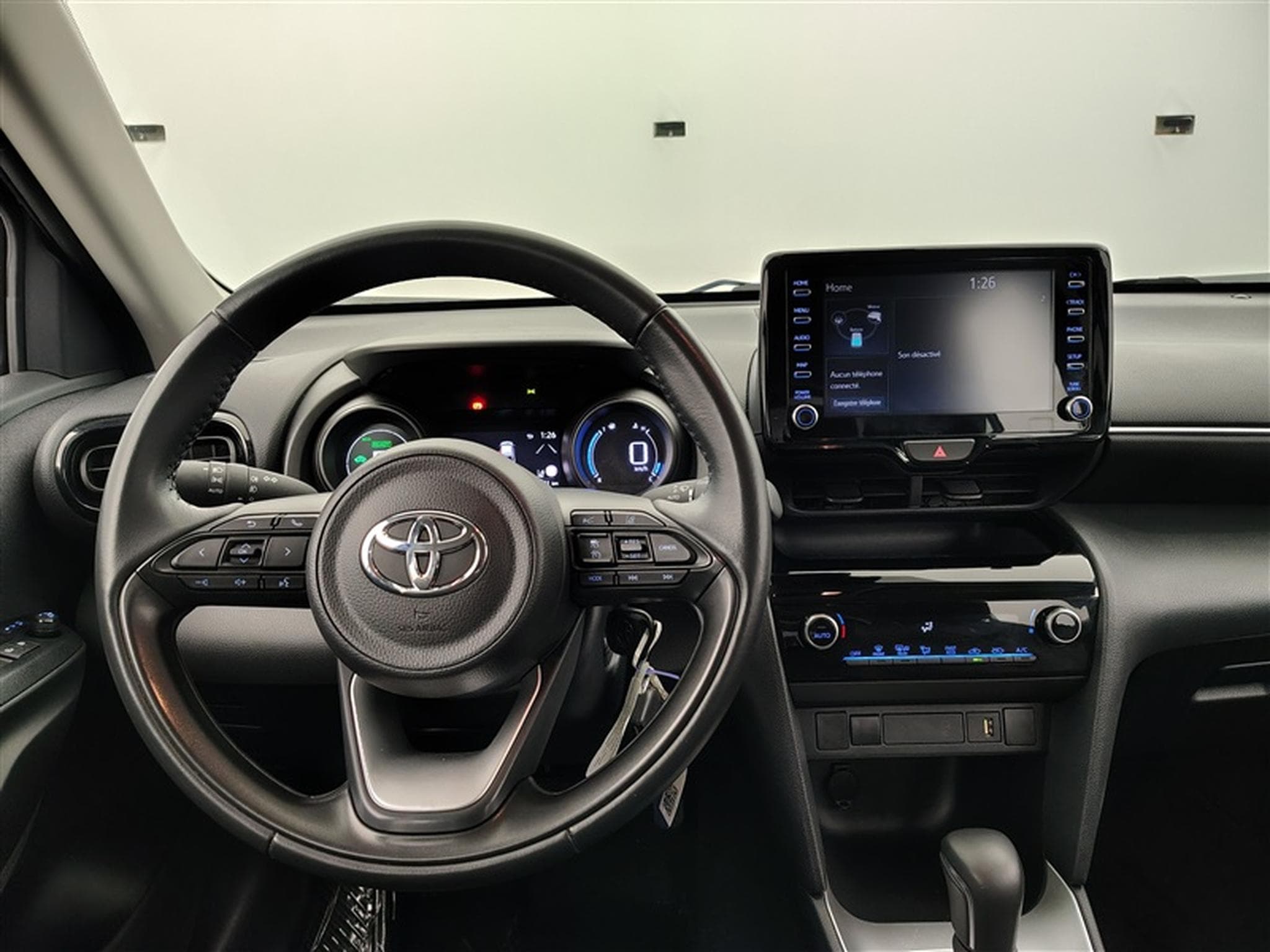 Toyota Yaris Cross 1.5i VVT-i Hybrid Dynamic E-CVT CARPLAY / CLIM (2024) - Photo 9