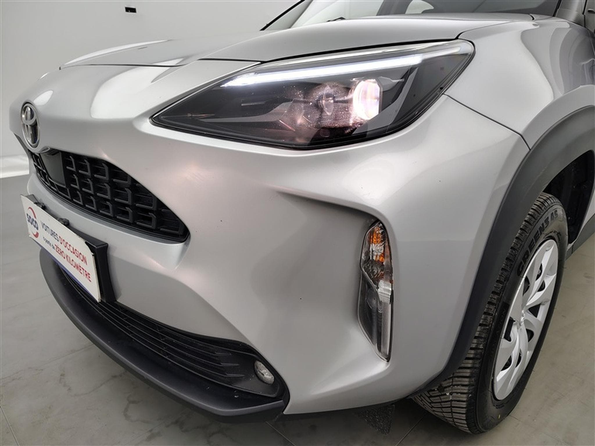 Toyota Yaris Cross 1.5i VVT-i Hybrid Dynamic E-CVT CARPLAY / CLIM (2024) - Photo 15