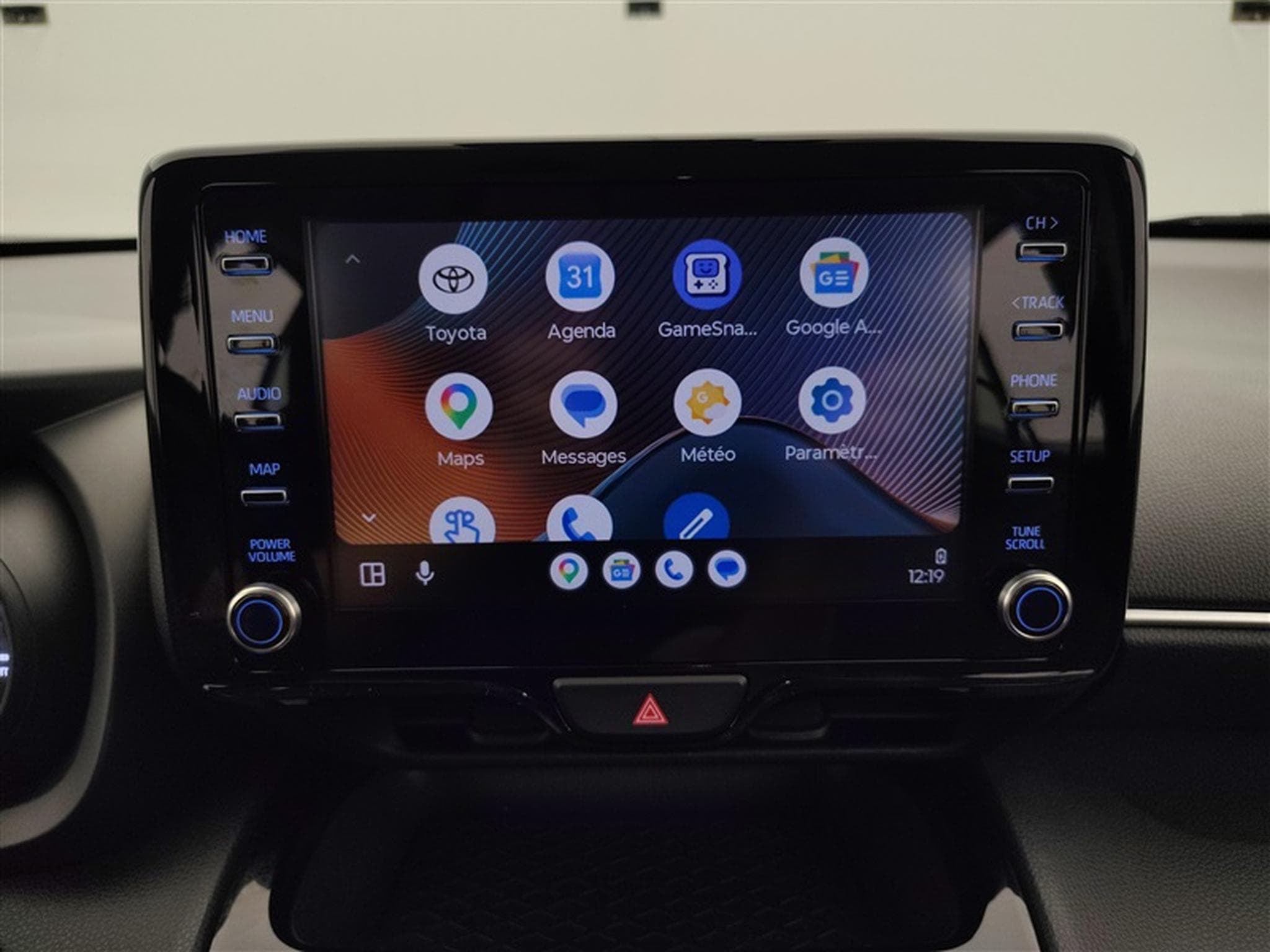 Toyota Yaris Cross 1.5i VVT-i Hybrid Dynamic E-CVT CARPLAY / CLIM (2024) - Photo 20