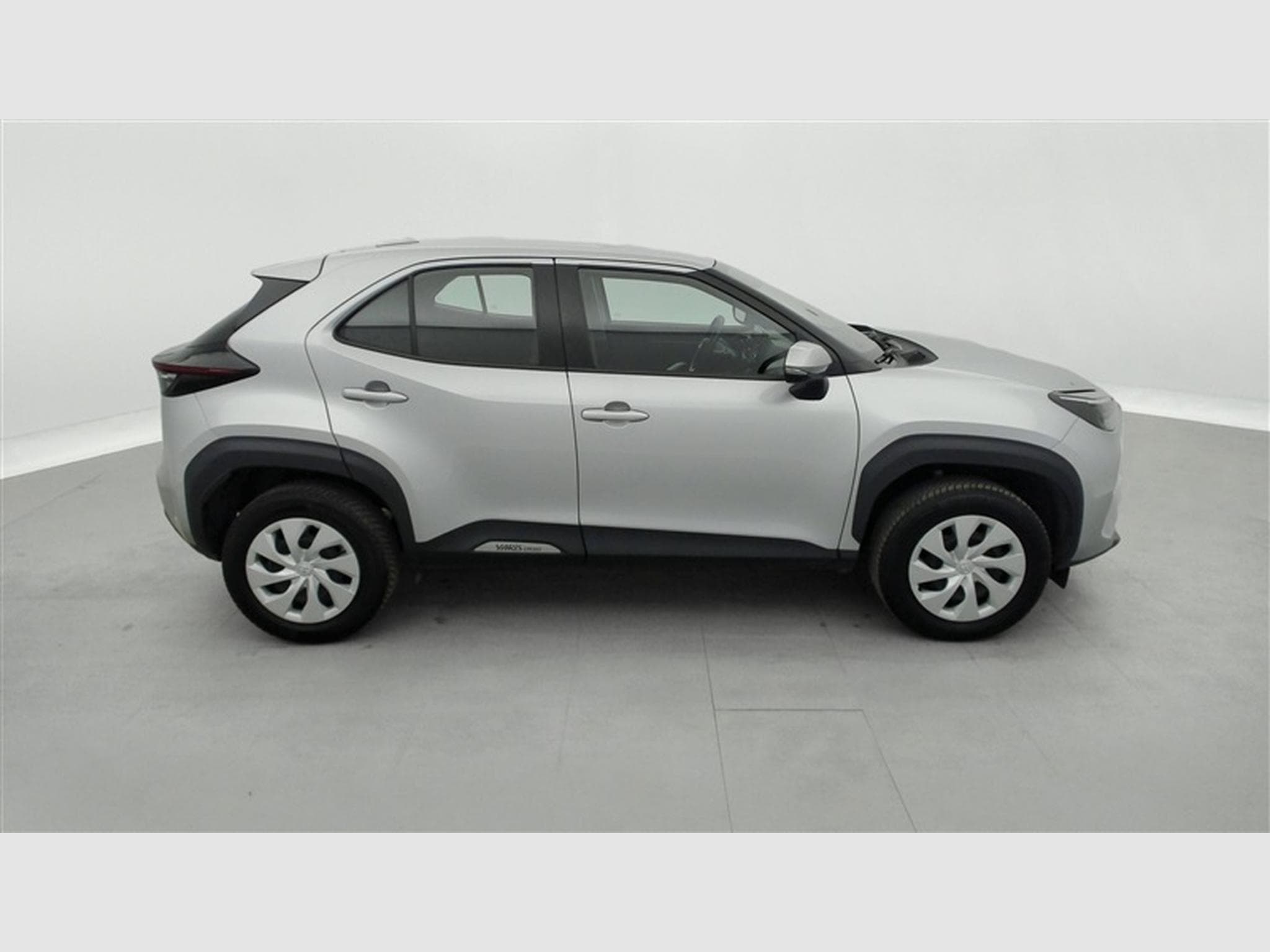 Toyota Yaris Cross 1.5i VVT-i Hybrid Dynamic E-CVT CARPLAY / CLIM (2024) - Photo 24