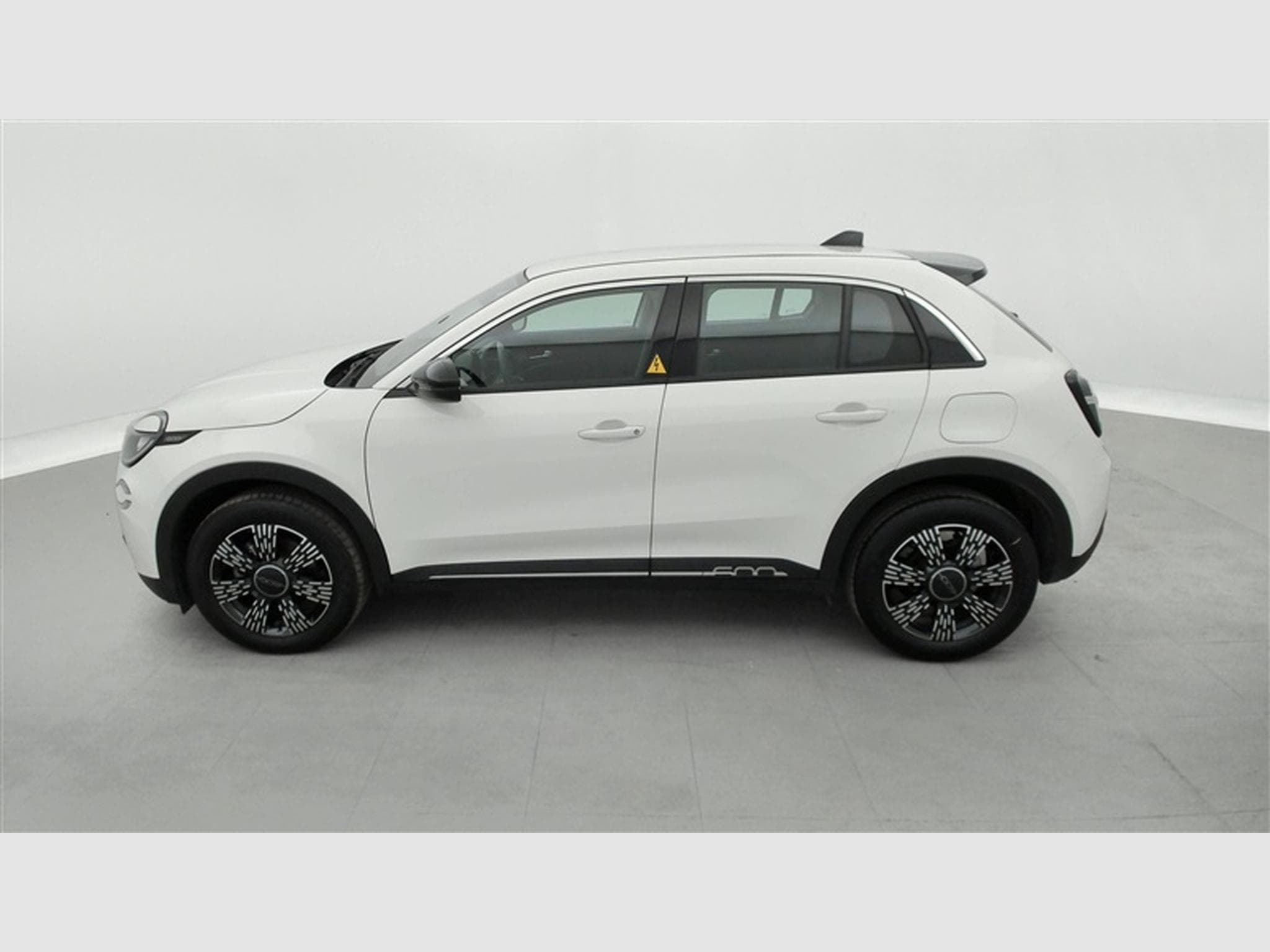 Fiat 600 1.2 Hybrid 136cv DCT Icone NAVI / FULL LED / KEYLESS / CAM (2025) - Photo 3