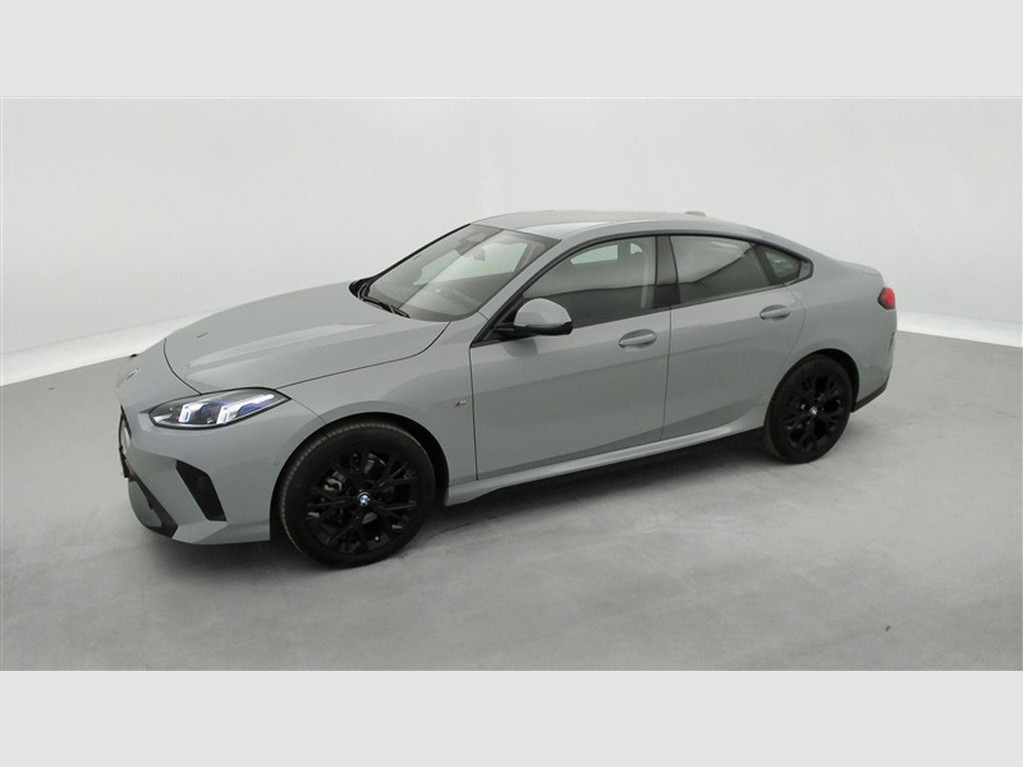 BMW 216 216 iA GranCoupe Pack M NAVI / CARPLAY / CAMERA (2025) - Photo 21