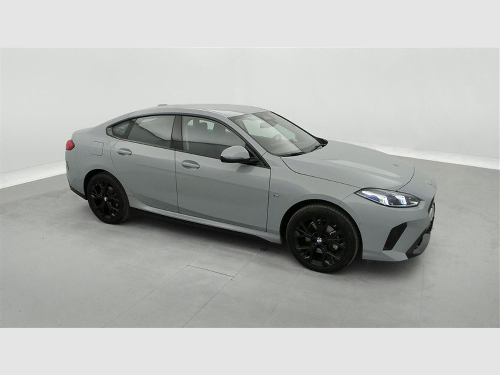 BMW 216 216 iA GranCoupe Pack M NAVI / CARPLAY / CAMERA (2025) - Photo 23