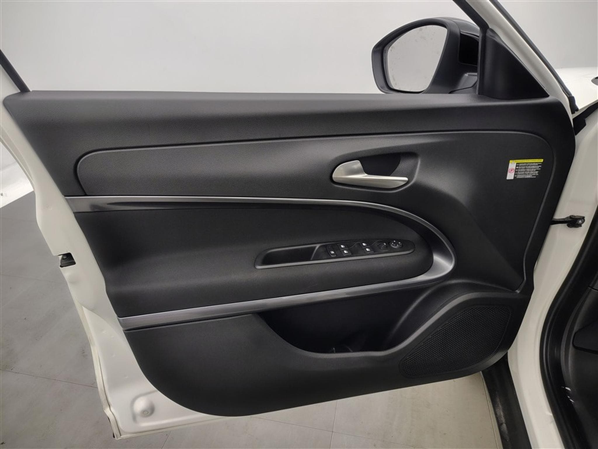 Fiat 600 1.2 Hybrid 136cv DCT Icone NAVI / FULL LED / KEYLESS / CAM (2025) - Photo 17