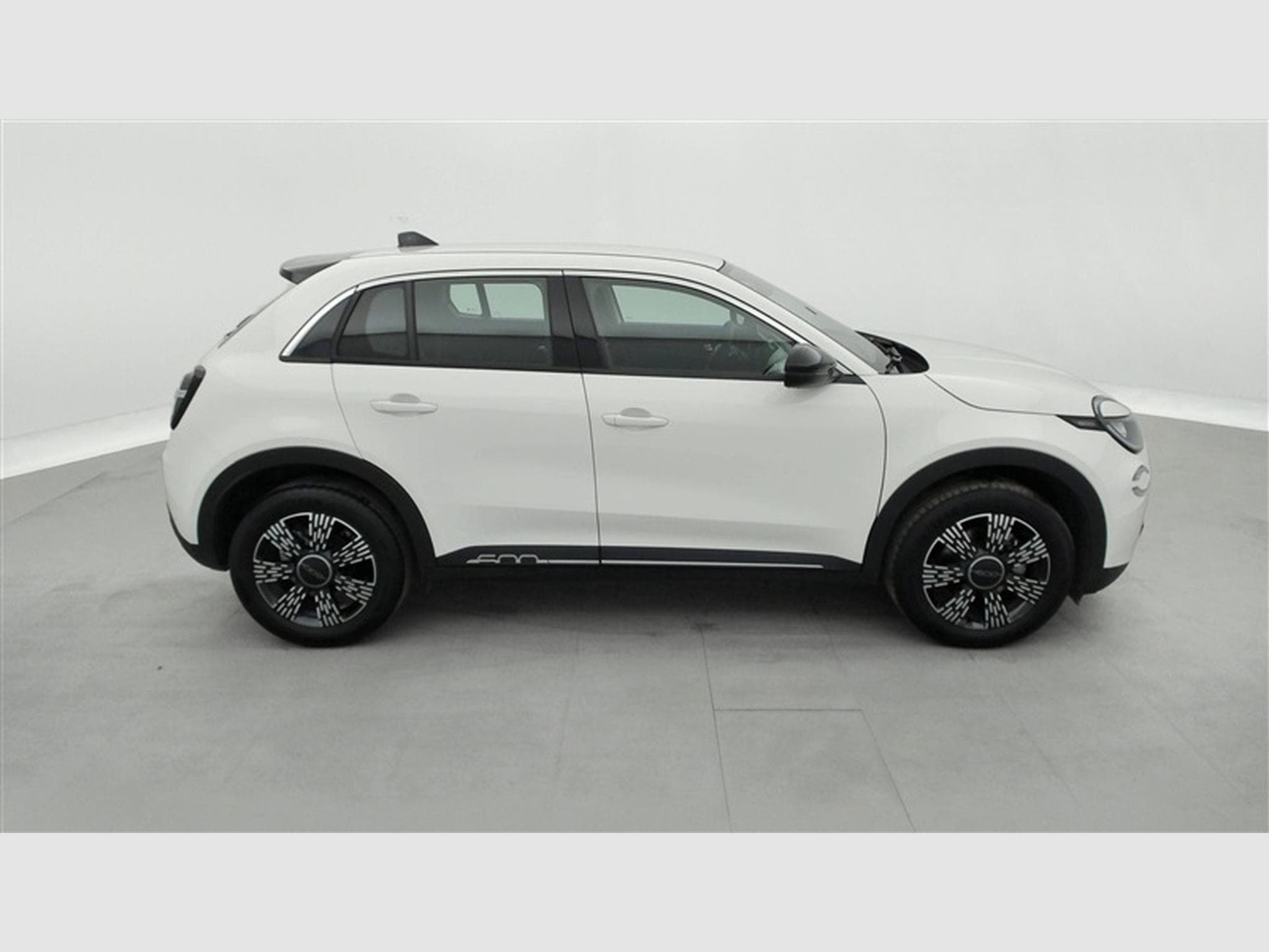 Fiat 600 1.2 Hybrid 136cv DCT Icone NAVI / FULL LED / KEYLESS / CAM (2025) - Photo 24