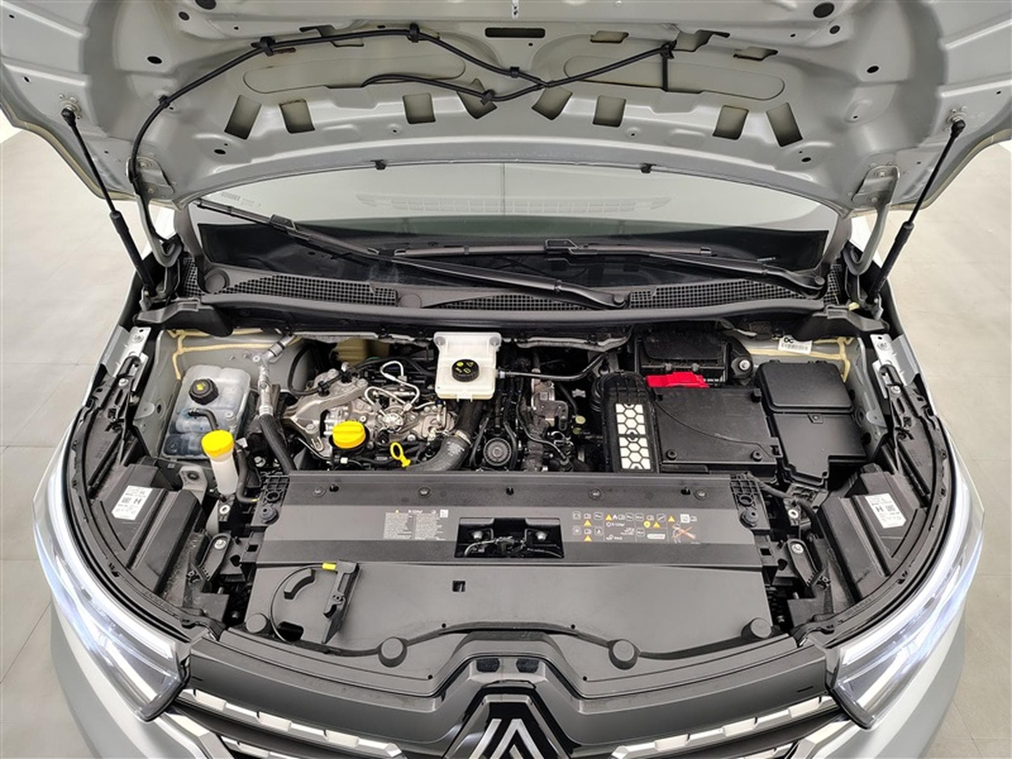 Renault Kangoo 1.3 TCe Techno EDC (2025) - Photo 20