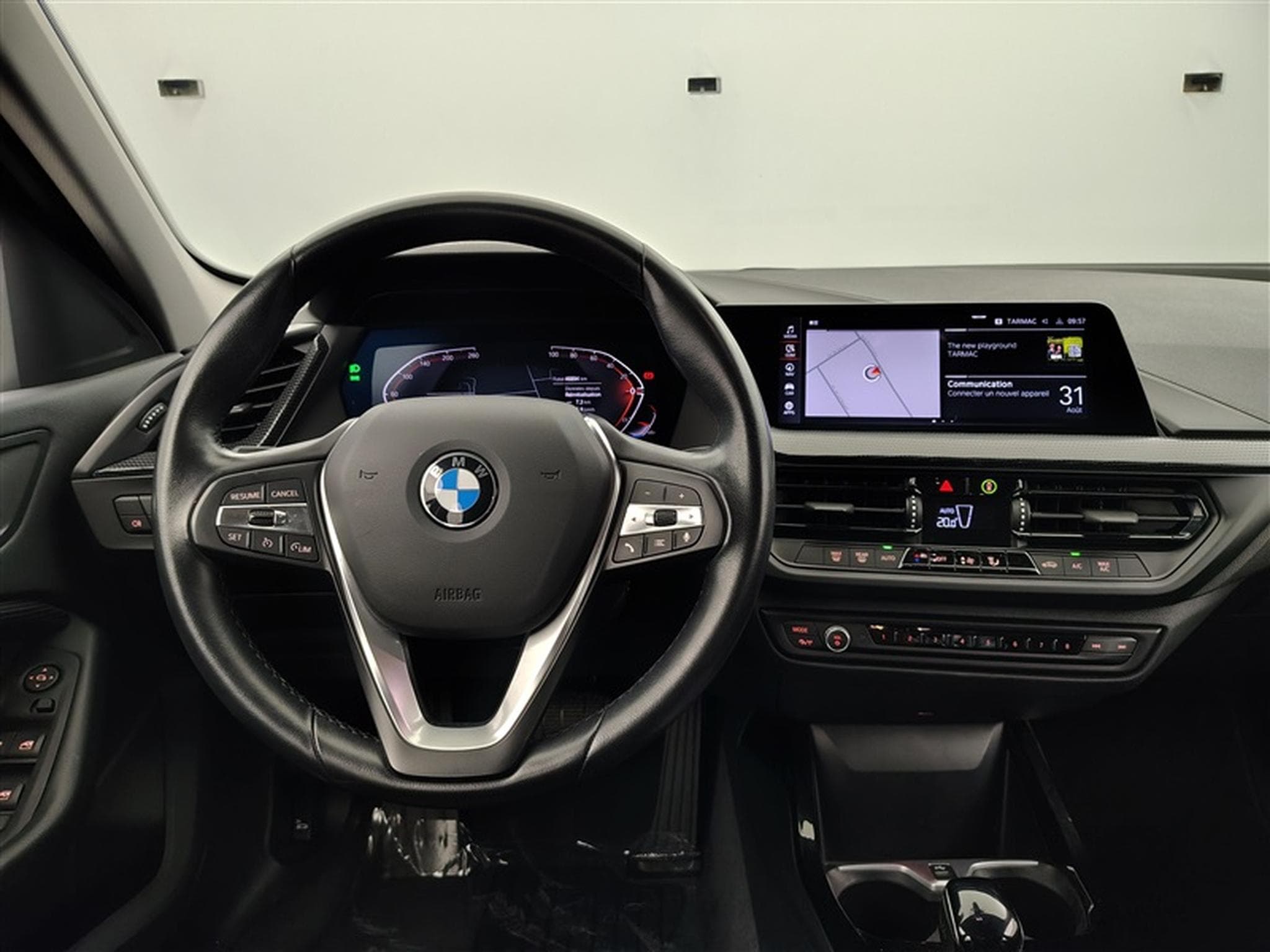 BMW 118 iA Sport Line  Navi / Led / PDC av+ar (2022) - Photo 8