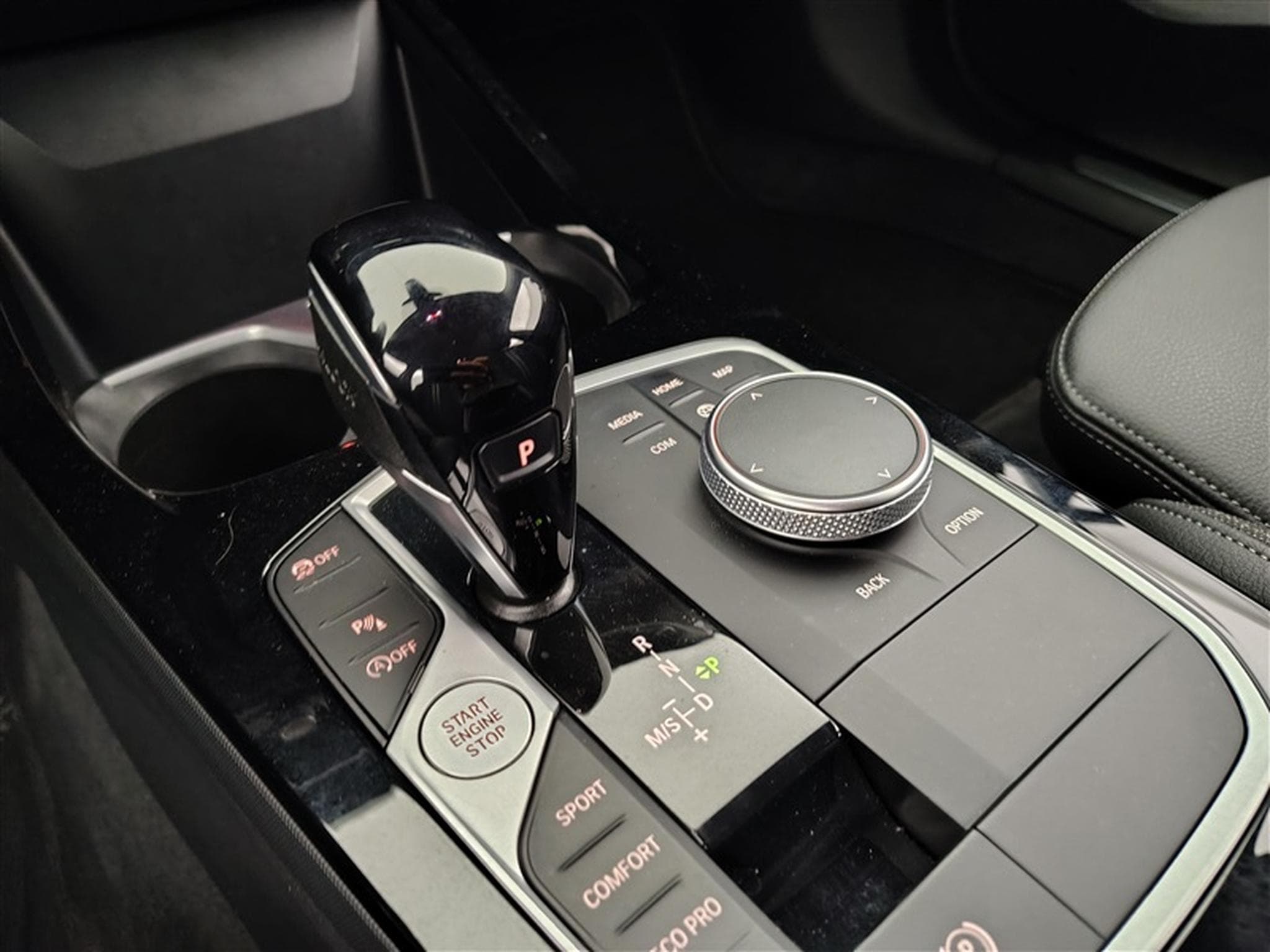 BMW 118 iA Sport Line  Navi / Led / PDC av+ar (2022) - Photo 11