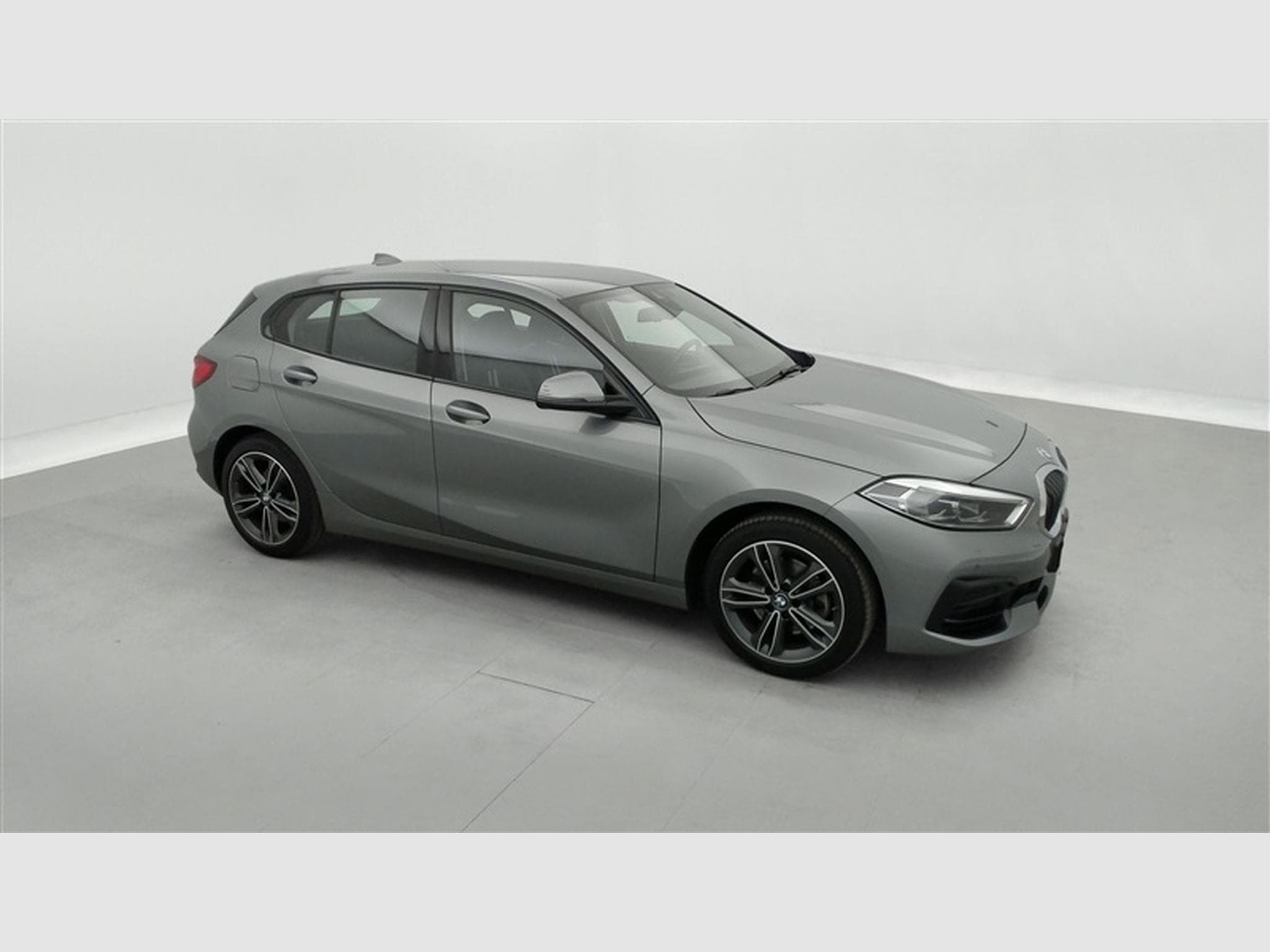 BMW 118 iA Sport Line  Navi / Led / PDC av+ar (2022) - Photo 22