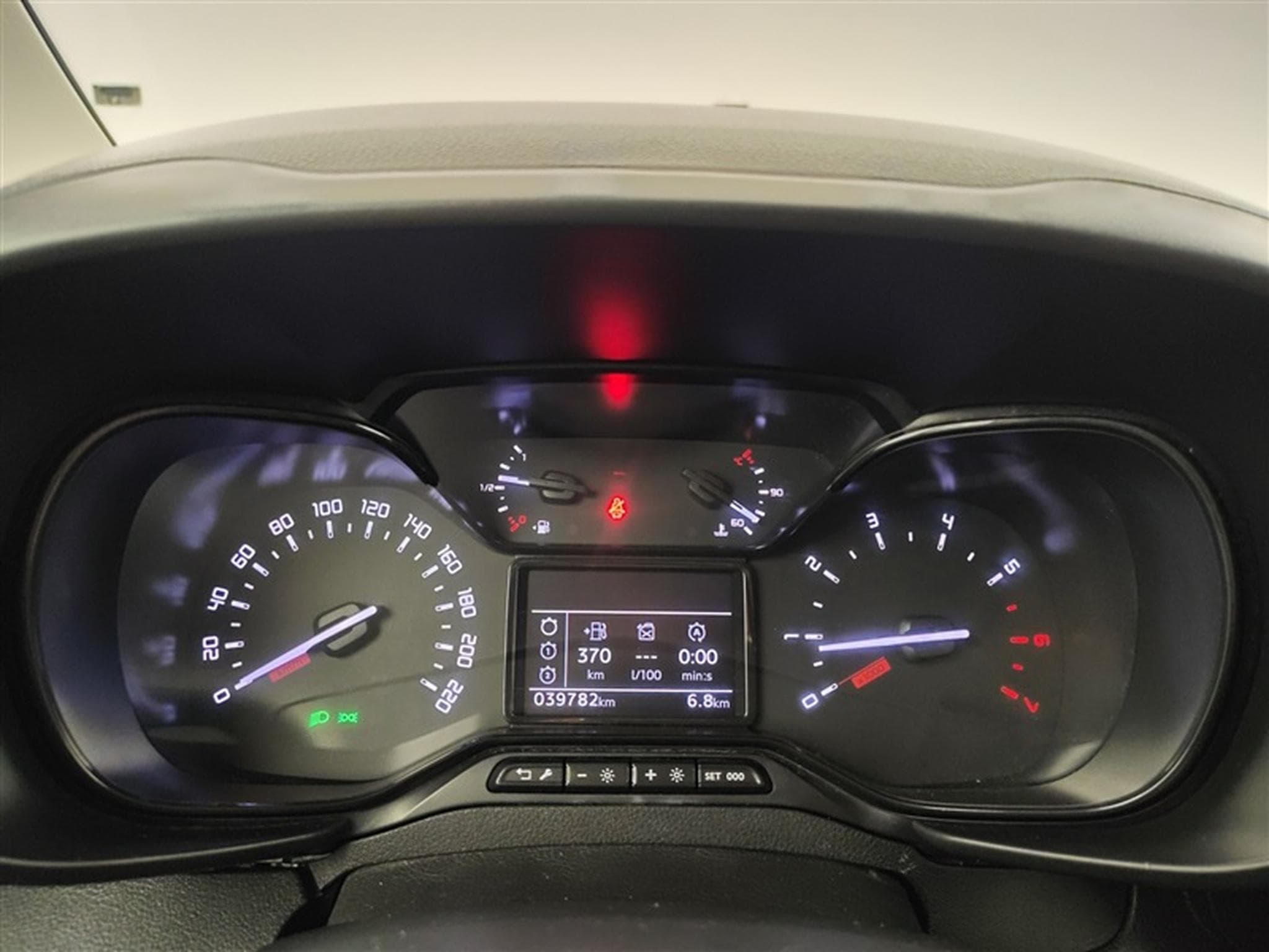 Citroen Berlingo 1.2 PureTech 110cv M NAVI / CARPLAY / CAMERA (2021) - Photo 10