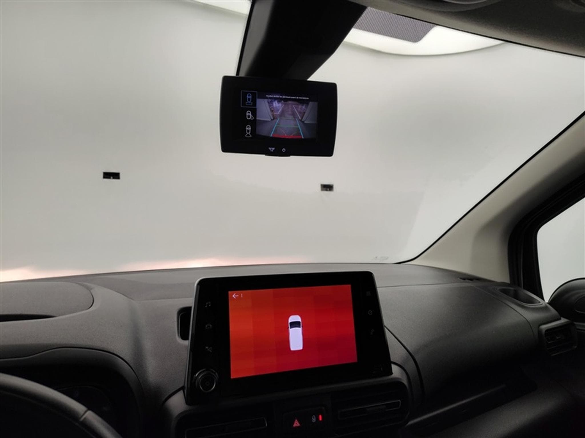 Citroen Berlingo 1.2 PureTech 110cv M NAVI / CARPLAY / CAMERA (2021) - Photo 18